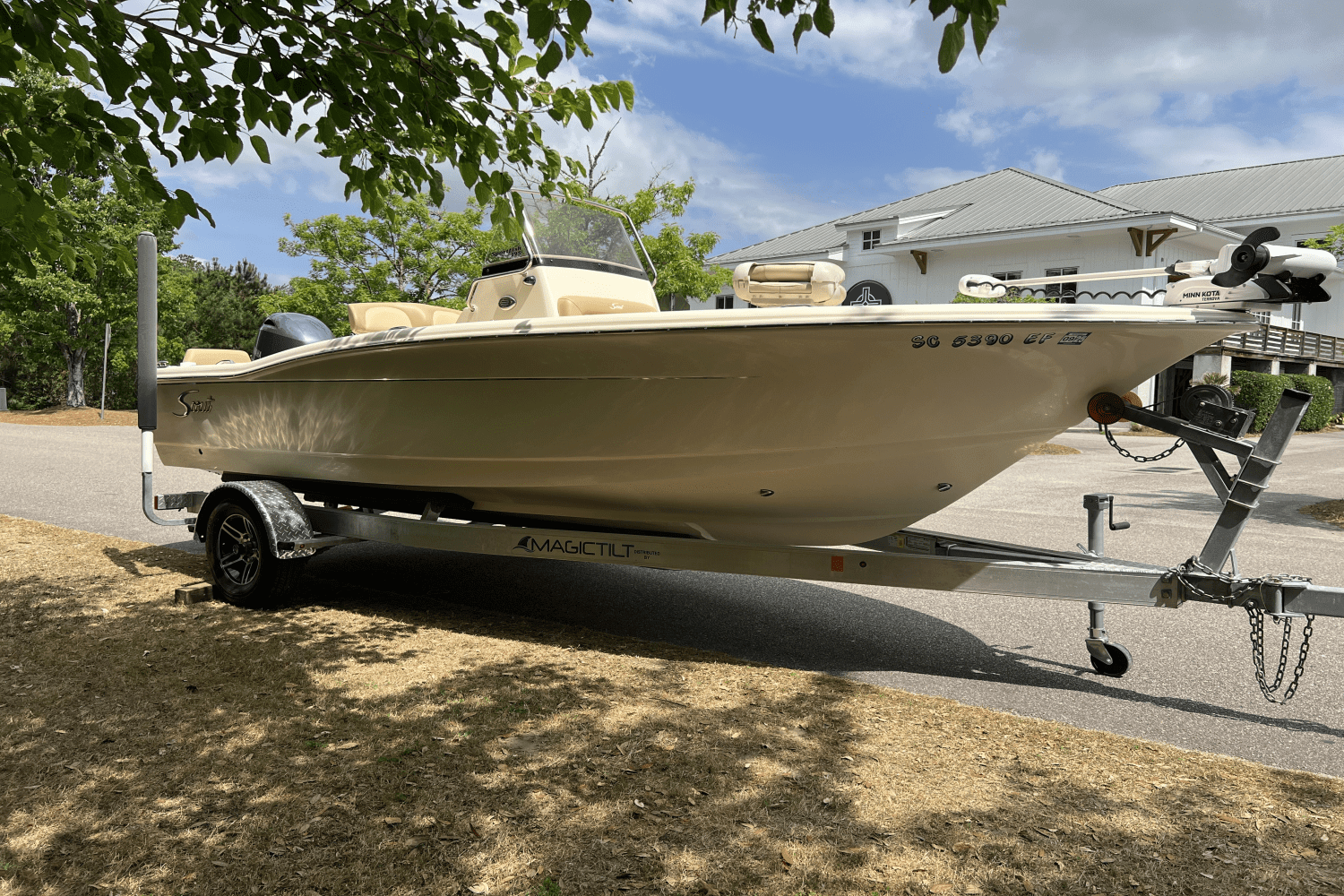2021 Scout 195 SPORTFISH Image Thumbnail #1