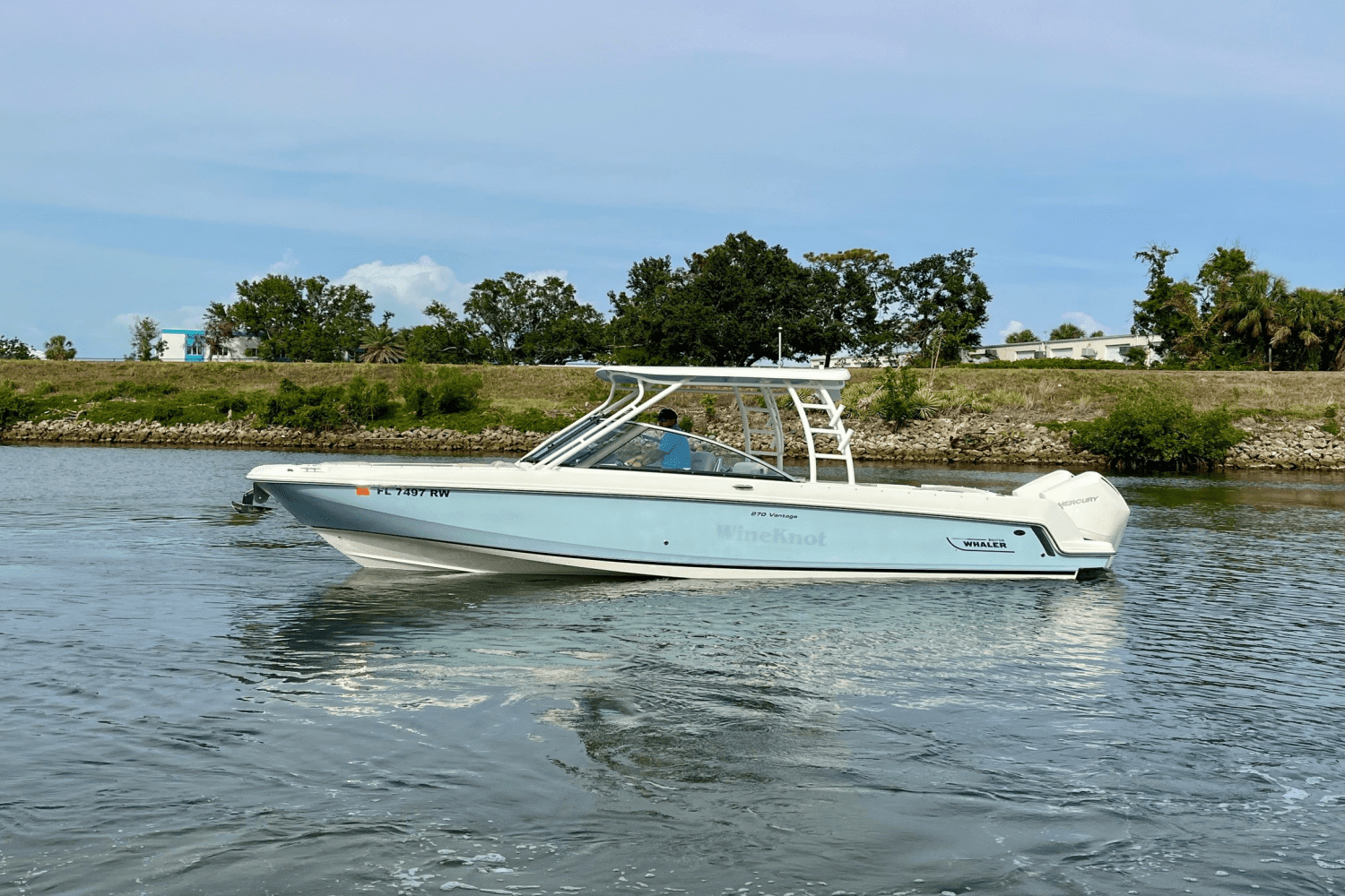 2019 Boston Whaler 270 VANTAGE Image Thumbnail #10
