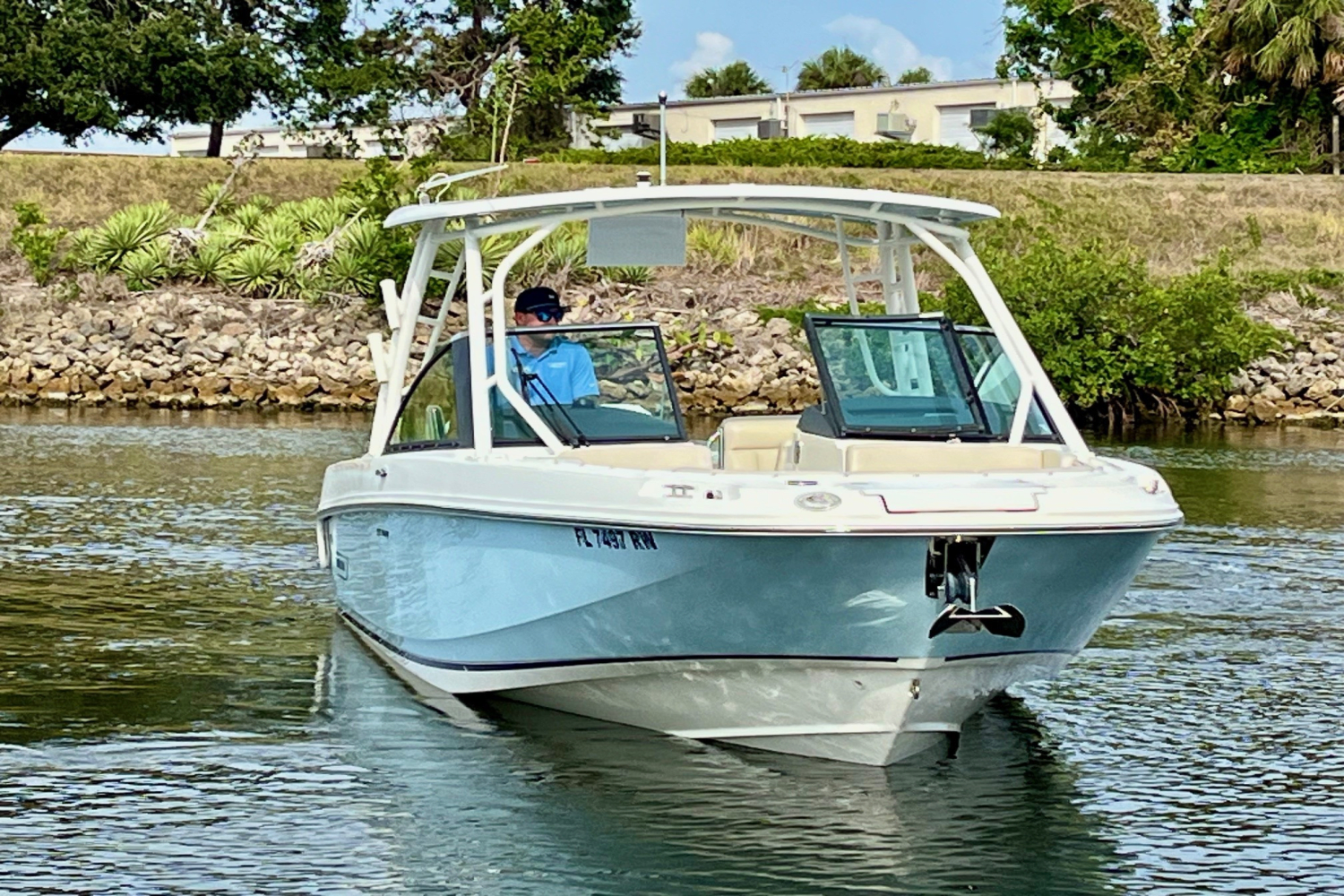 2019 Boston Whaler 270 VANTAGE Image Thumbnail #3