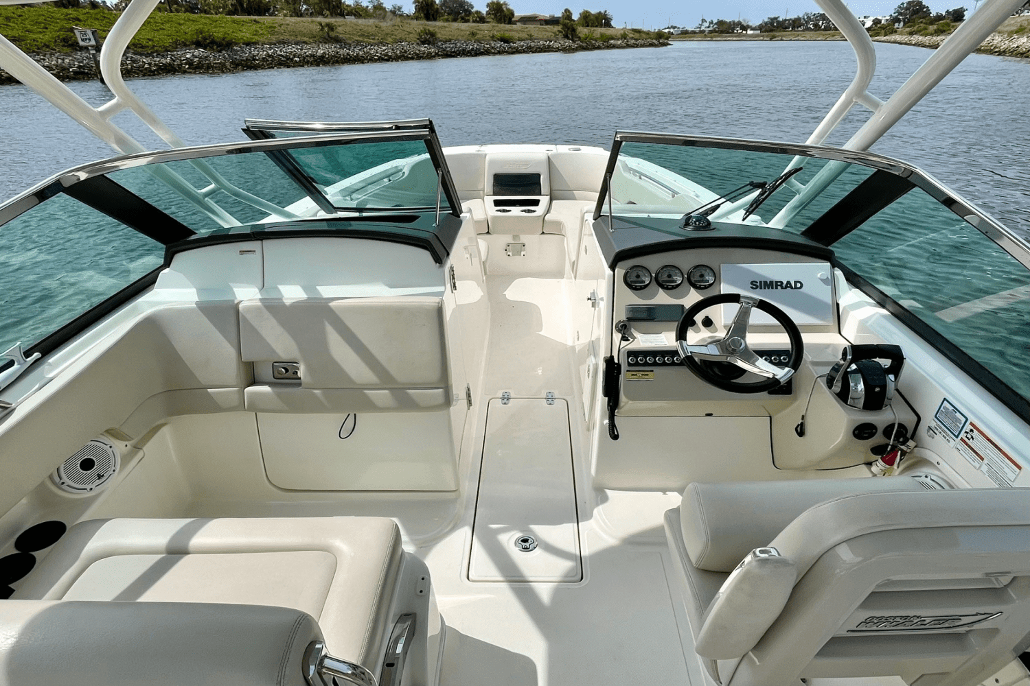 2019 Boston Whaler 270 VANTAGE Image Thumbnail #18