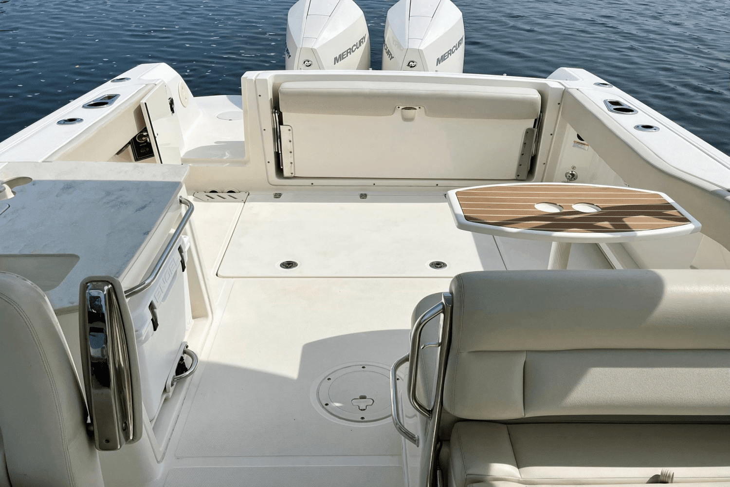 2019 Boston Whaler 270 VANTAGE Image Thumbnail #26