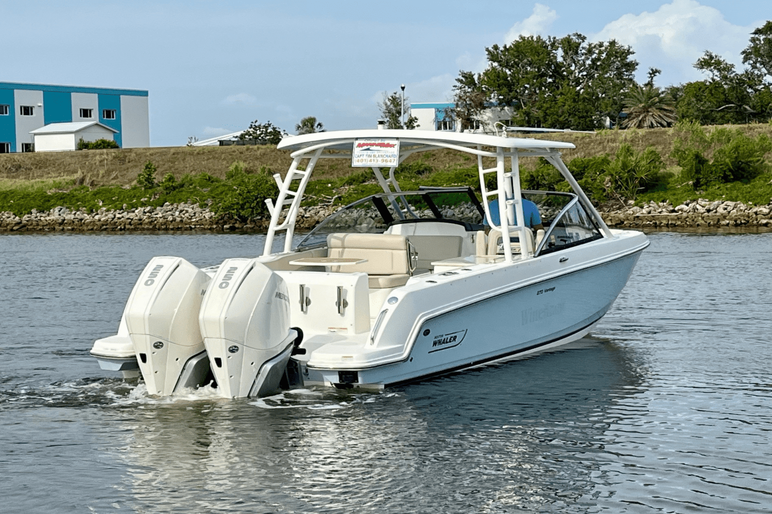2019 Boston Whaler 270 VANTAGE Image Thumbnail #13