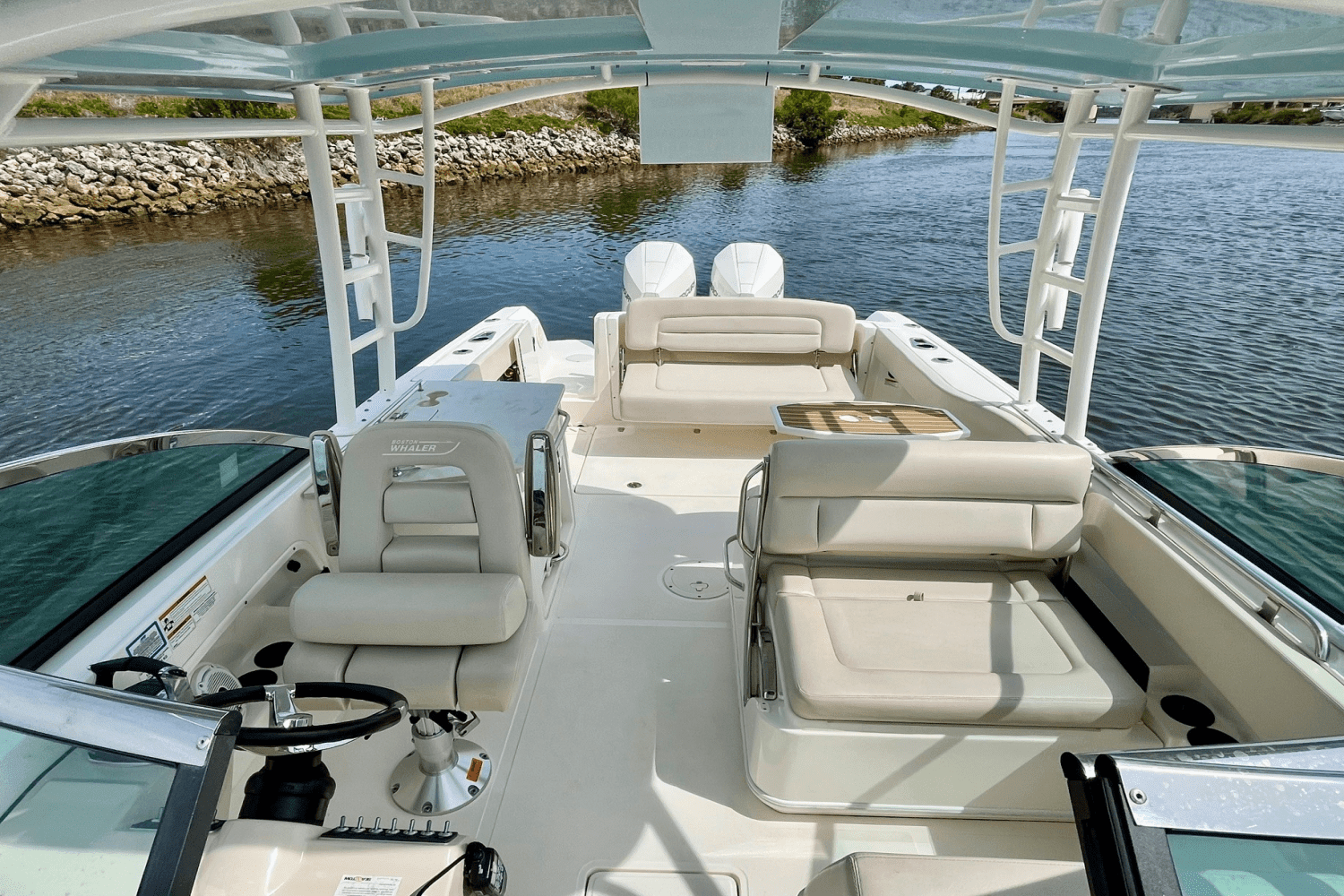 2019 Boston Whaler 270 VANTAGE Image Thumbnail #15