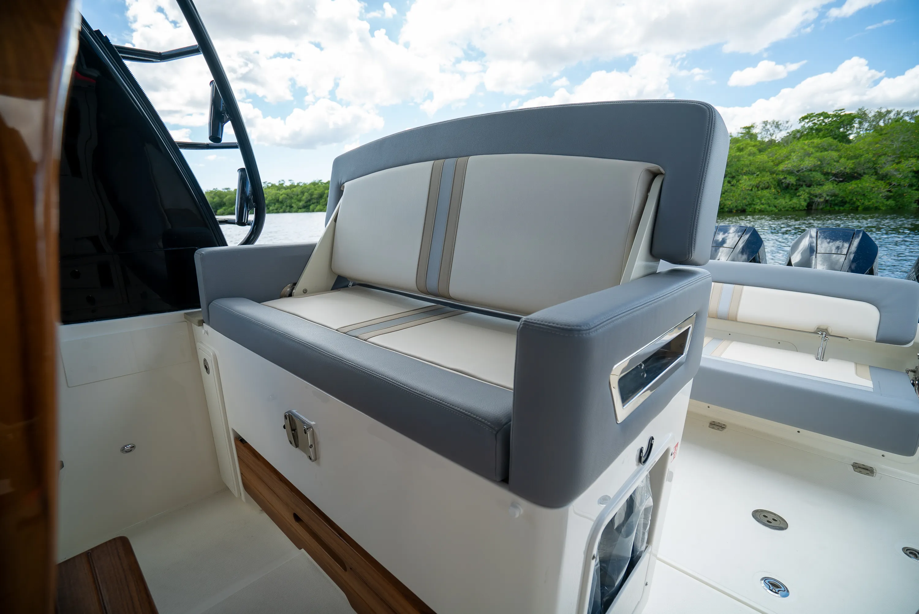 2026 Boston Whaler 380 Realm Image Thumbnail #13