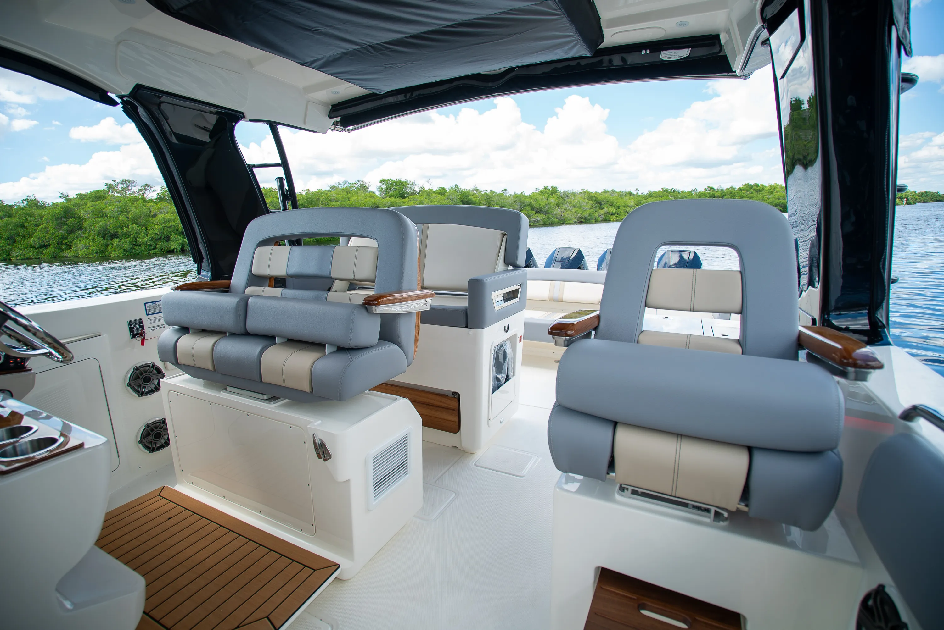2026 Boston Whaler 380 Realm Image Thumbnail #31