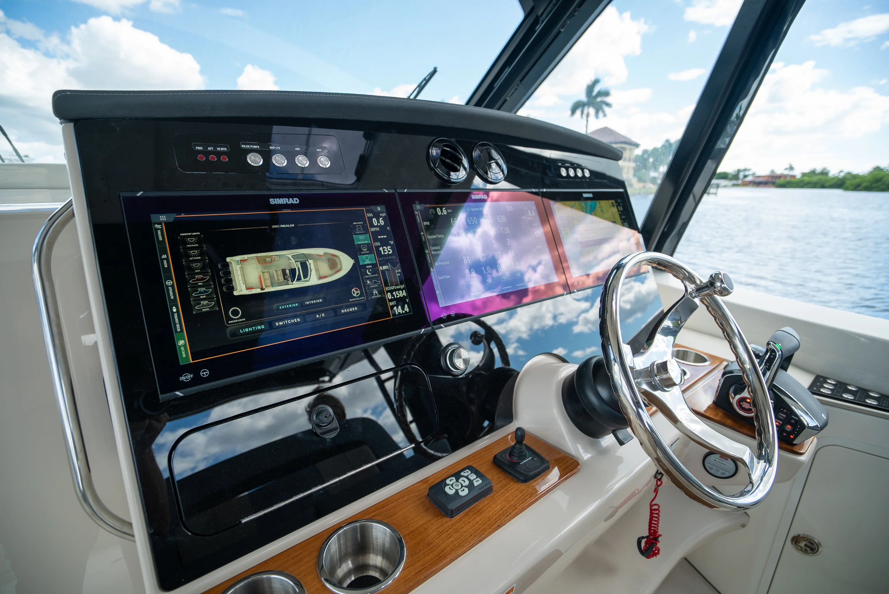 2026 Boston Whaler 380 Realm Image Thumbnail #16