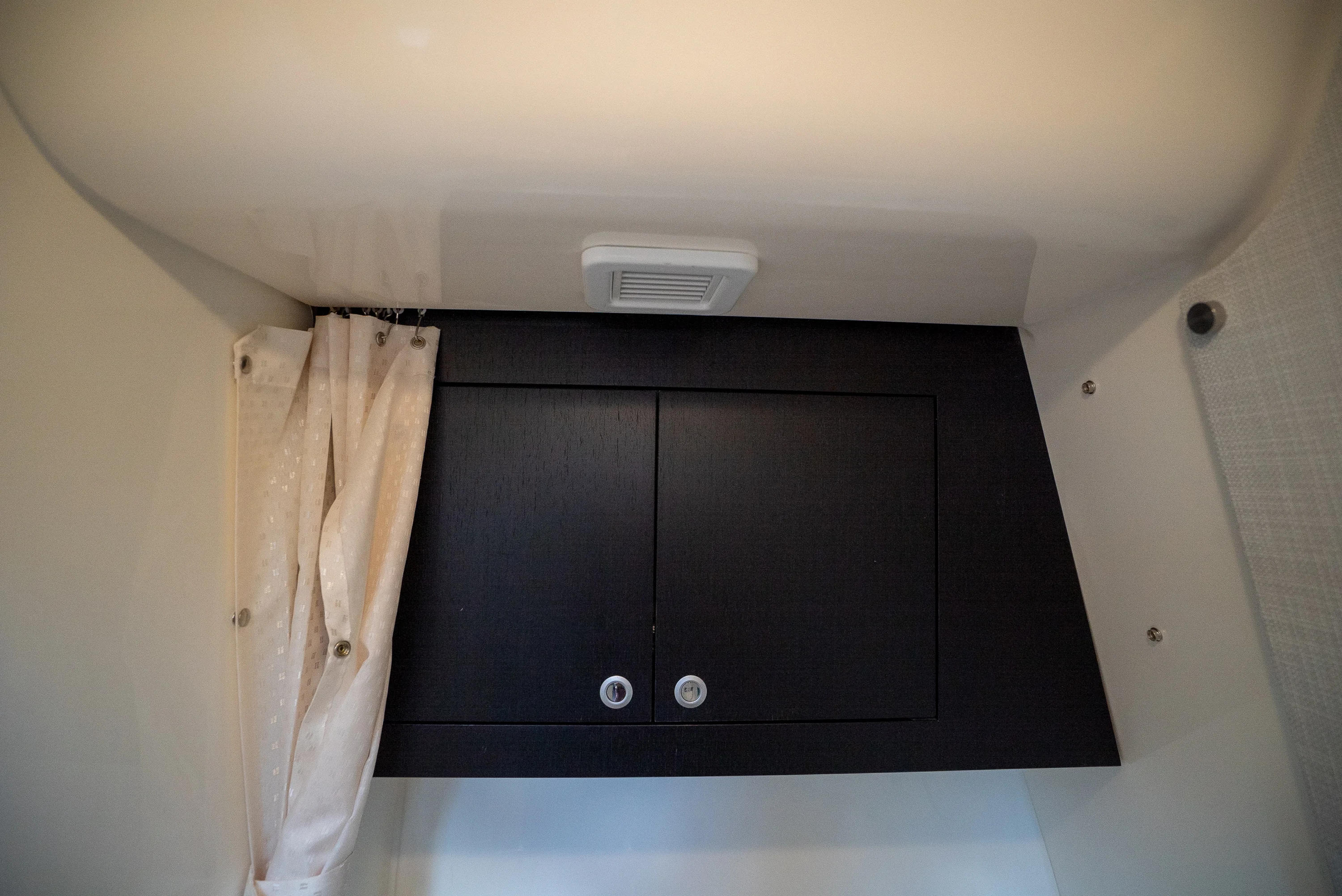 2026 Boston Whaler 380 Realm Image Thumbnail #24