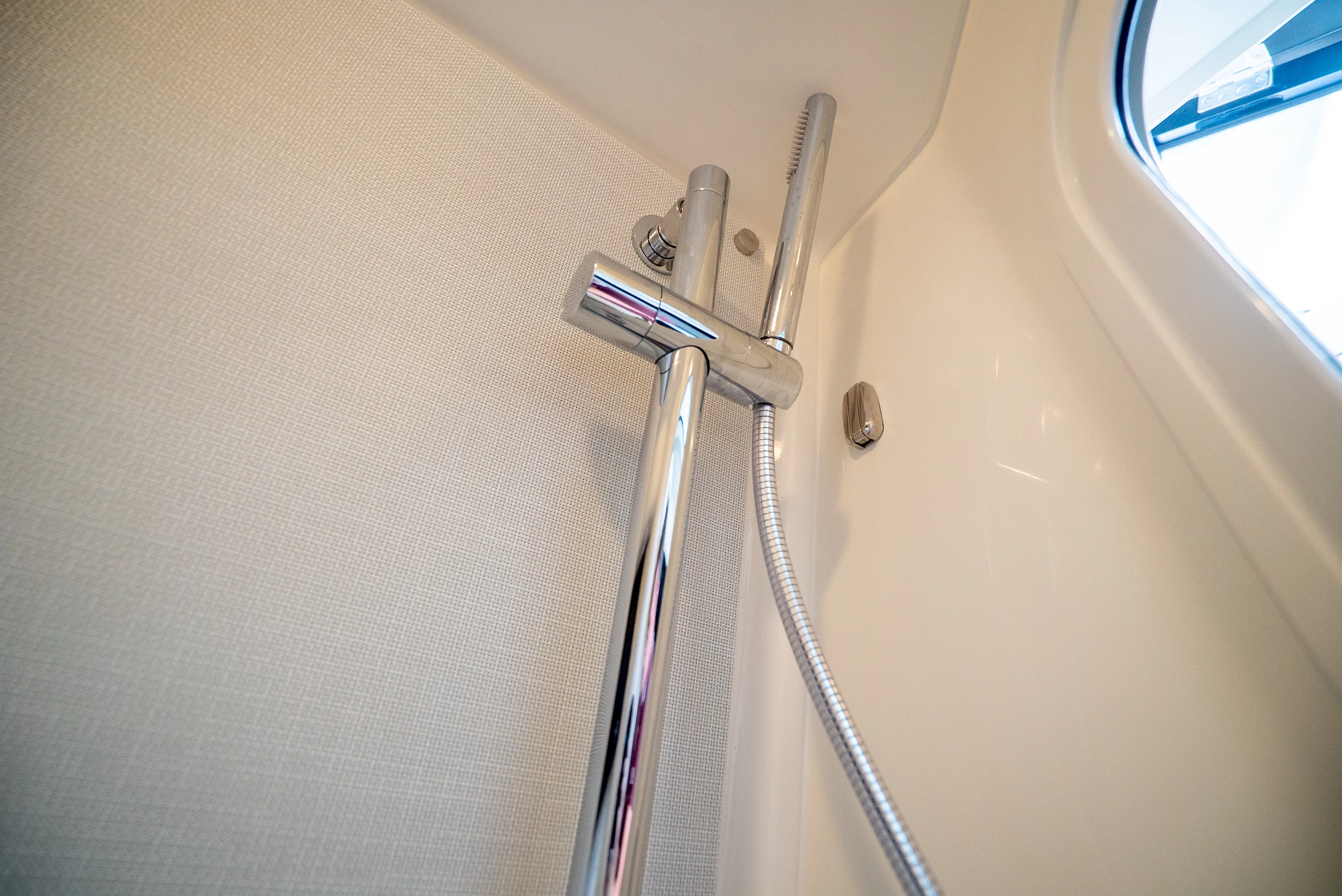 2026 Boston Whaler 380 Realm Image Thumbnail #30