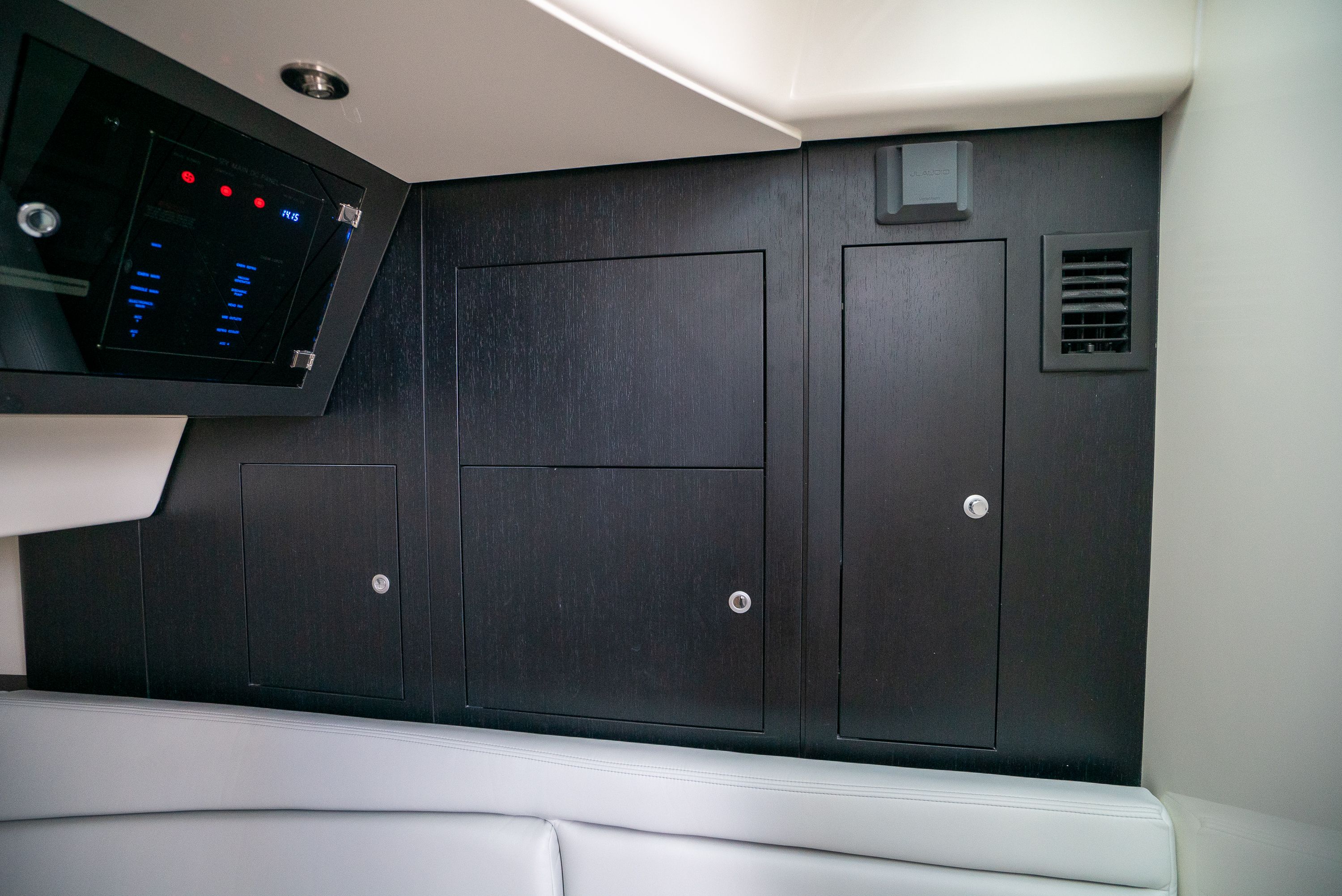 2026 Boston Whaler 380 Realm Image Thumbnail #25