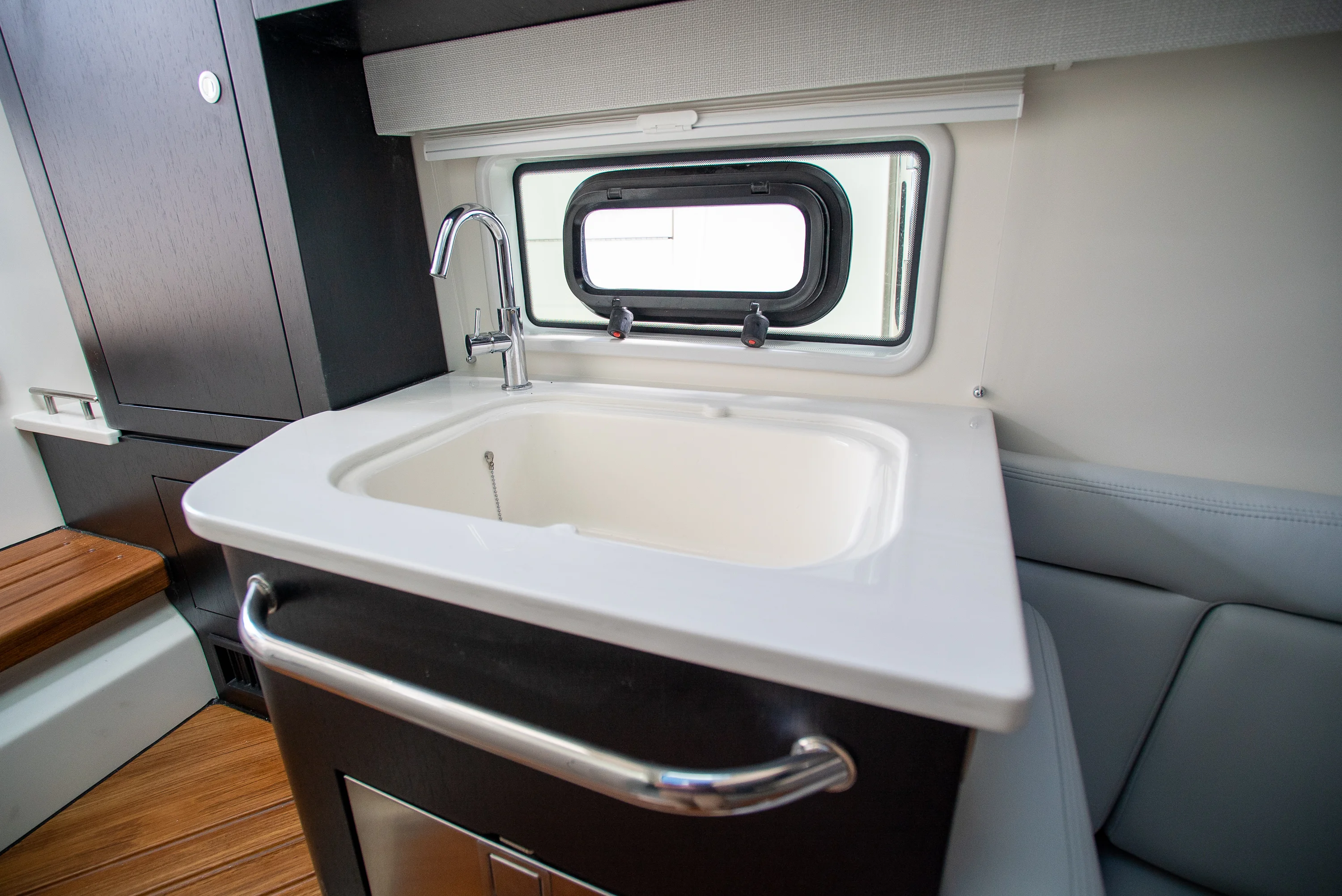 2026 Boston Whaler 380 Realm Image Thumbnail #23