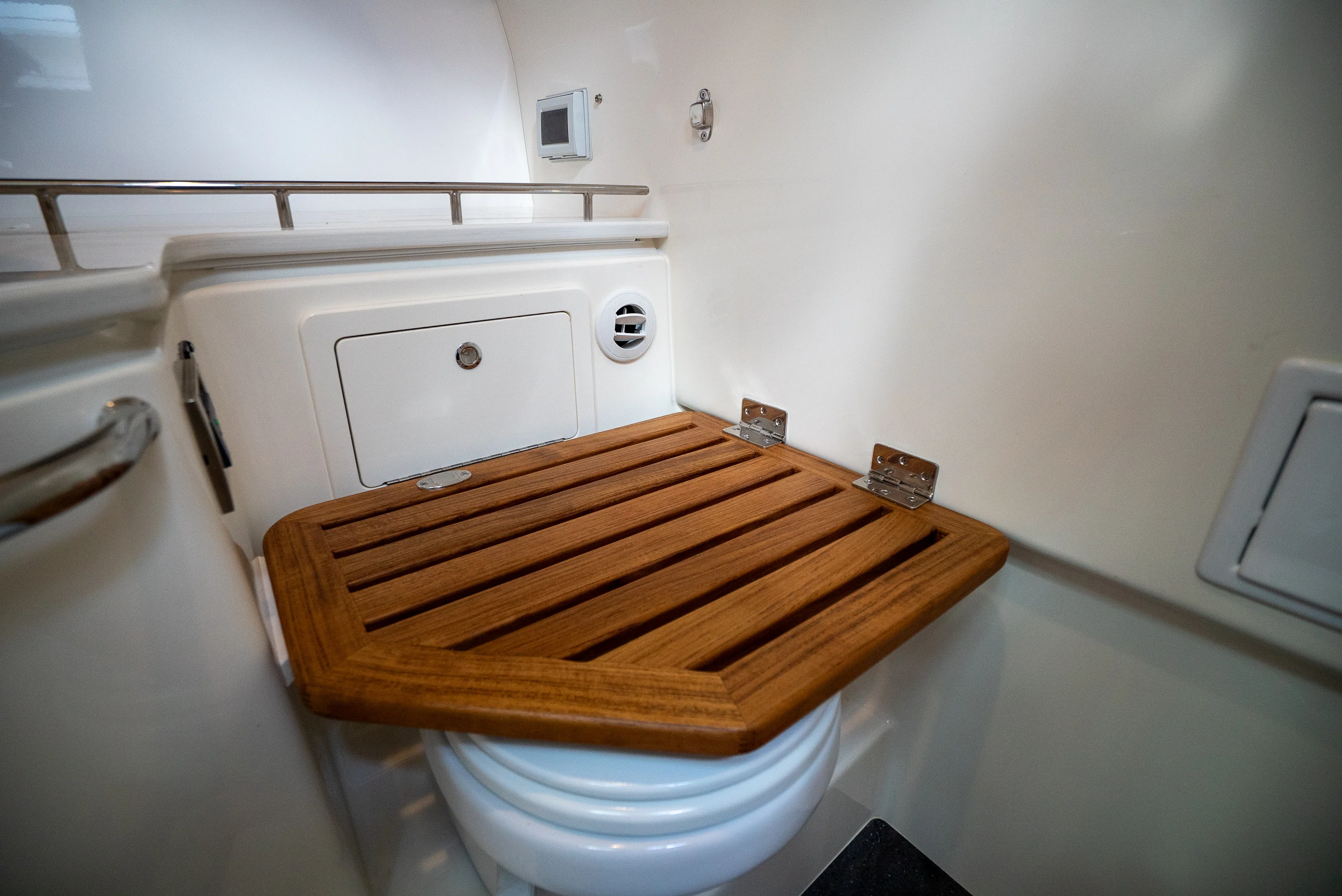 2026 Boston Whaler 380 Realm Image Thumbnail #29