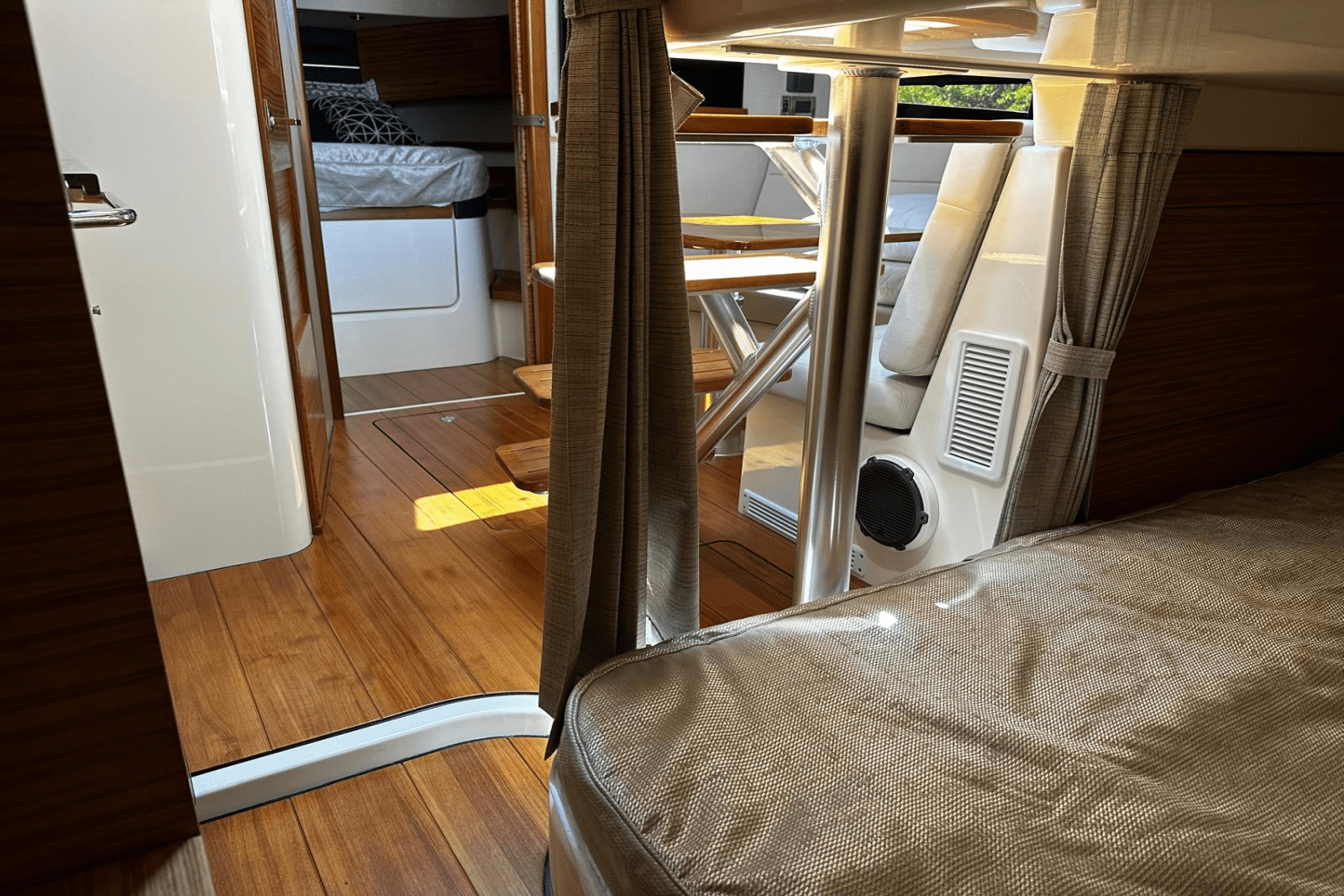 2023 Boston Whaler 405 Conquest Image Thumbnail #64