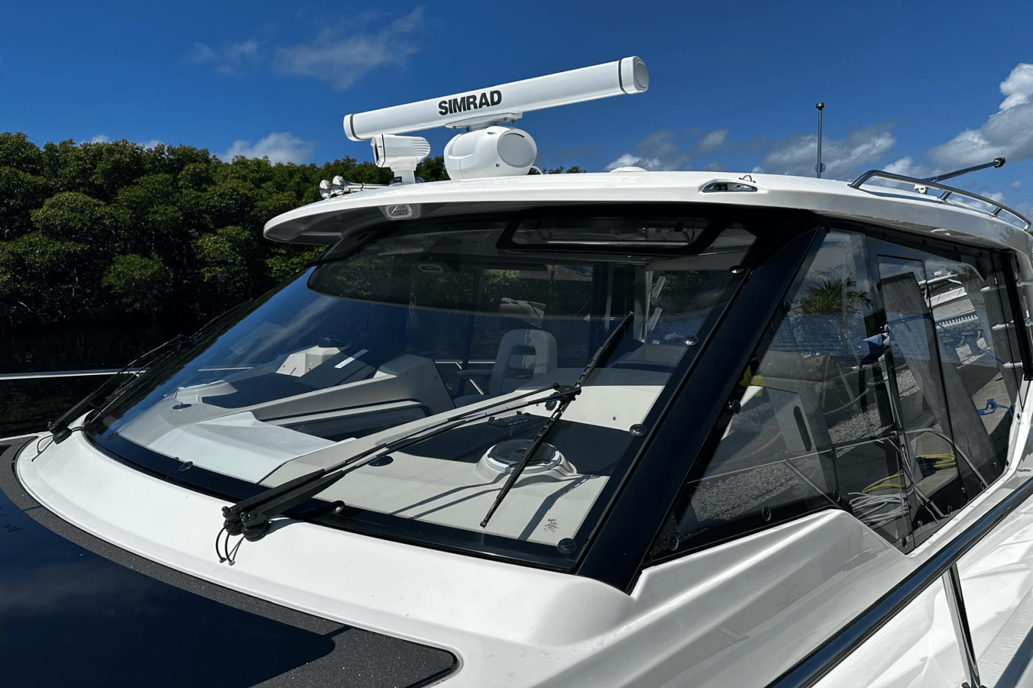 2023 Boston Whaler 405 Conquest Image Thumbnail #20
