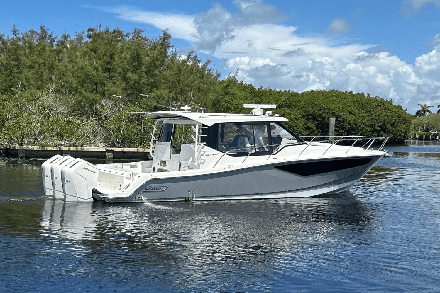 2023 Boston Whaler 405 Conquest Image Thumbnail #15