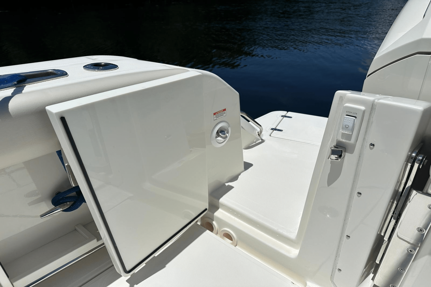2023 Boston Whaler 405 Conquest Image Thumbnail #30