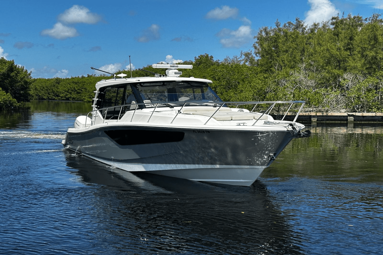 2023 Boston Whaler 405 Conquest Image Thumbnail #4