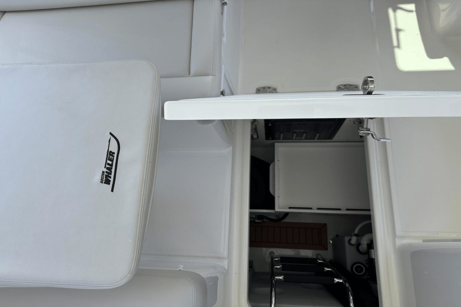 2023 Boston Whaler 405 Conquest Image Thumbnail #45
