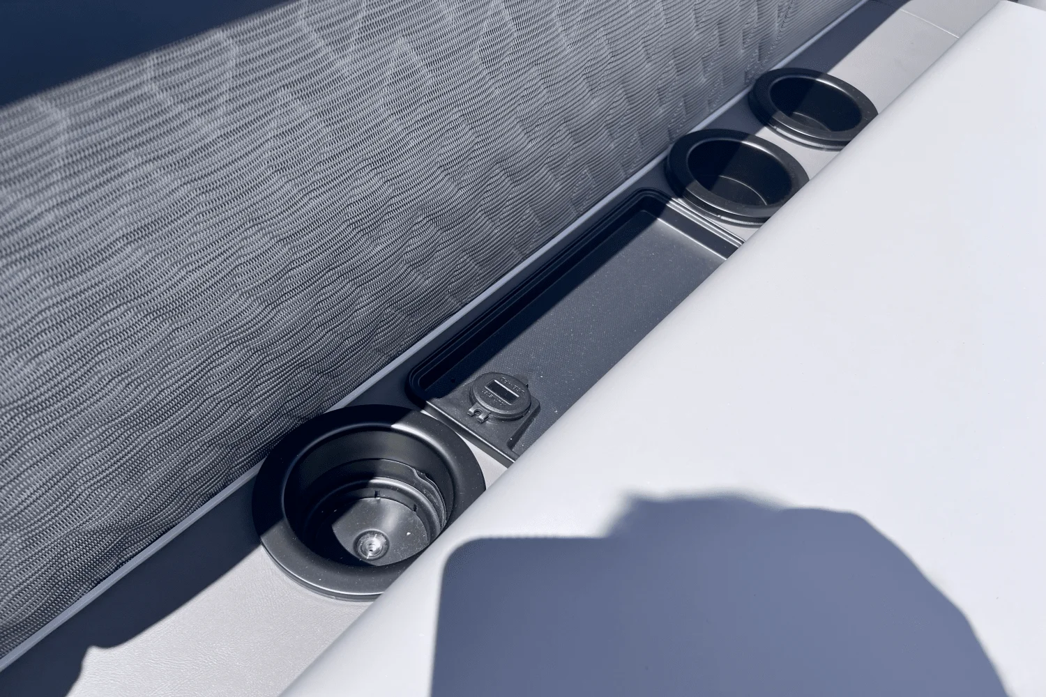 2025 Bennington 24 MFB Image Thumbnail #12