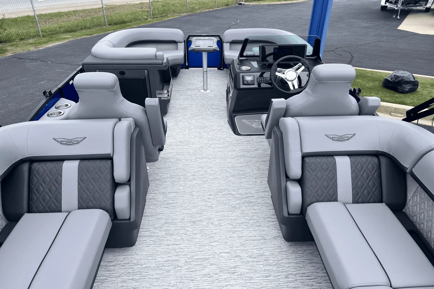 2025 Bennington 22 MFB Image Thumbnail #16