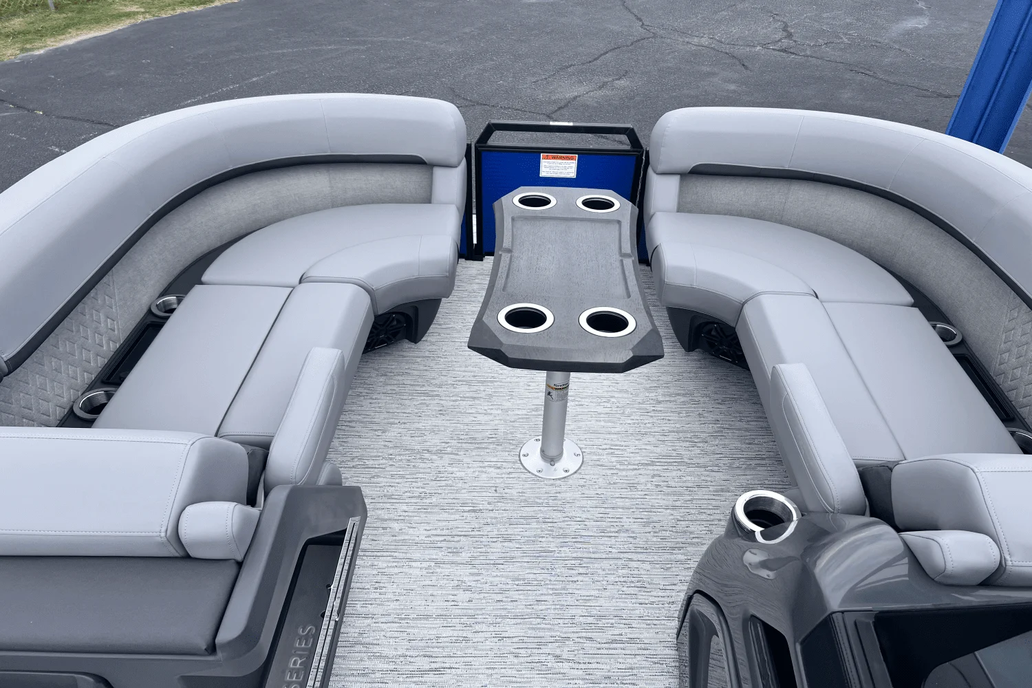 2025 Bennington 22 MFB Image Thumbnail #10