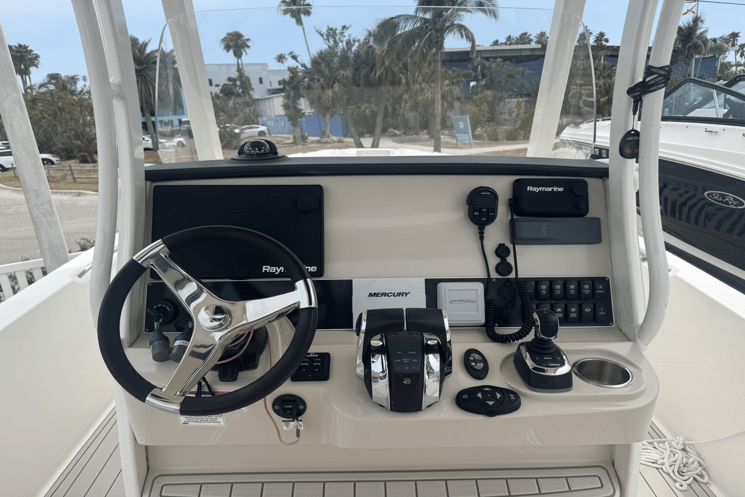2022 Boston Whaler 270 Dauntless Image Thumbnail #6