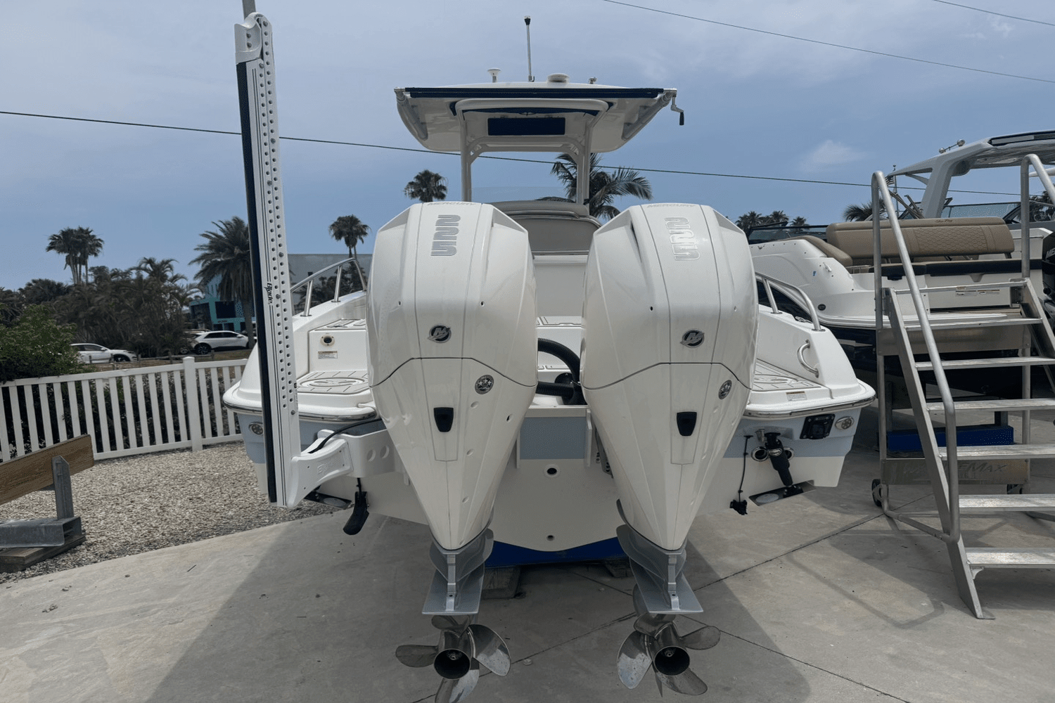 2022 Boston Whaler 270 Dauntless Image Thumbnail #1