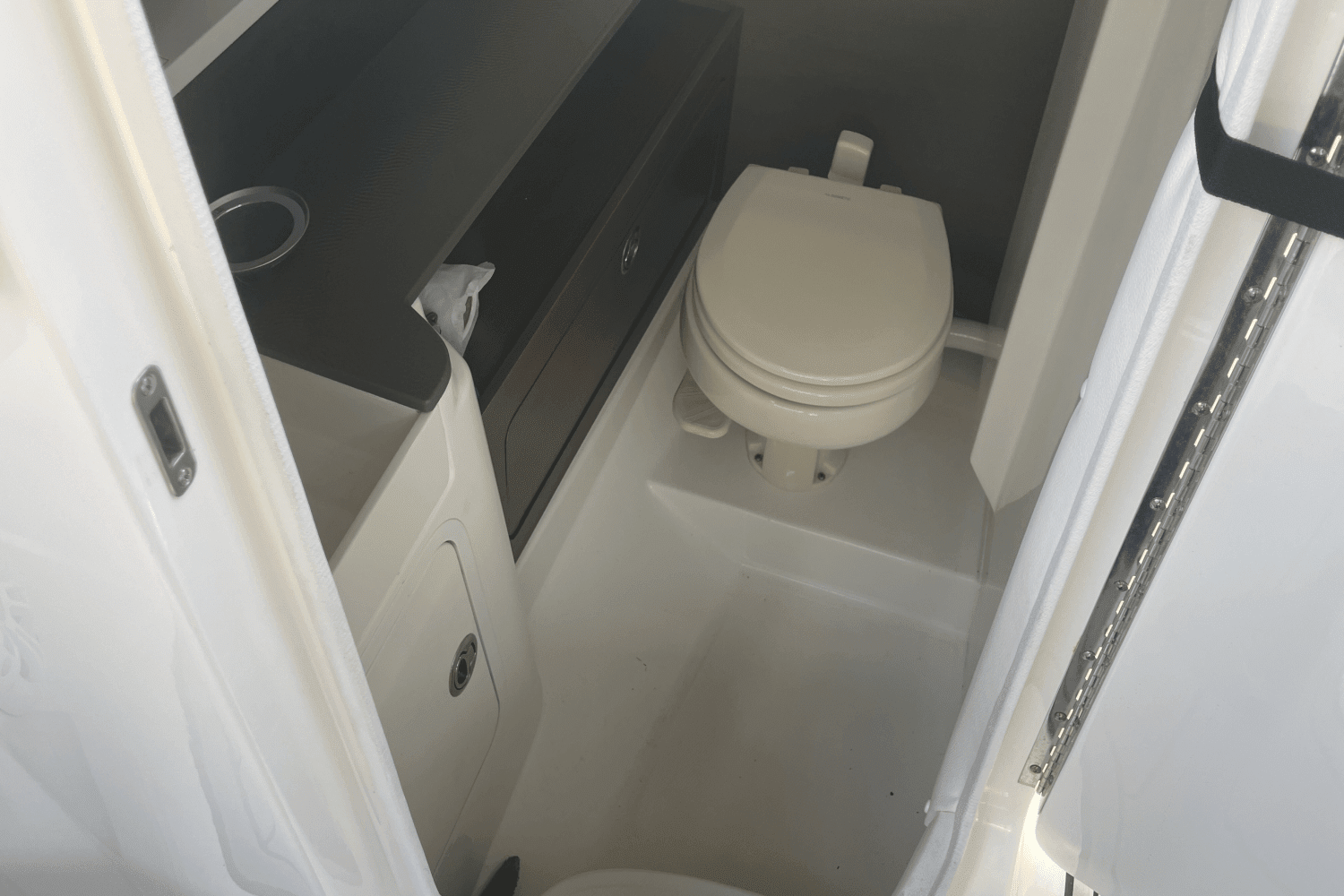 2022 Sea Ray 290 SDX-OB Image Thumbnail #59