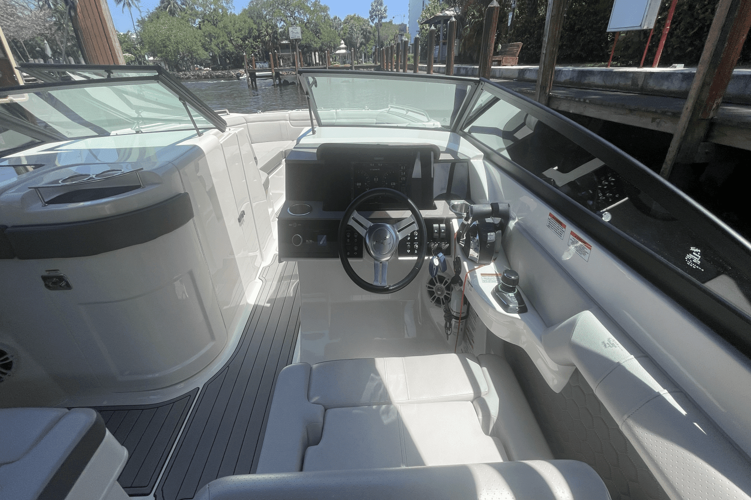 2022 Sea Ray 290 SDX-OB Image Thumbnail #44