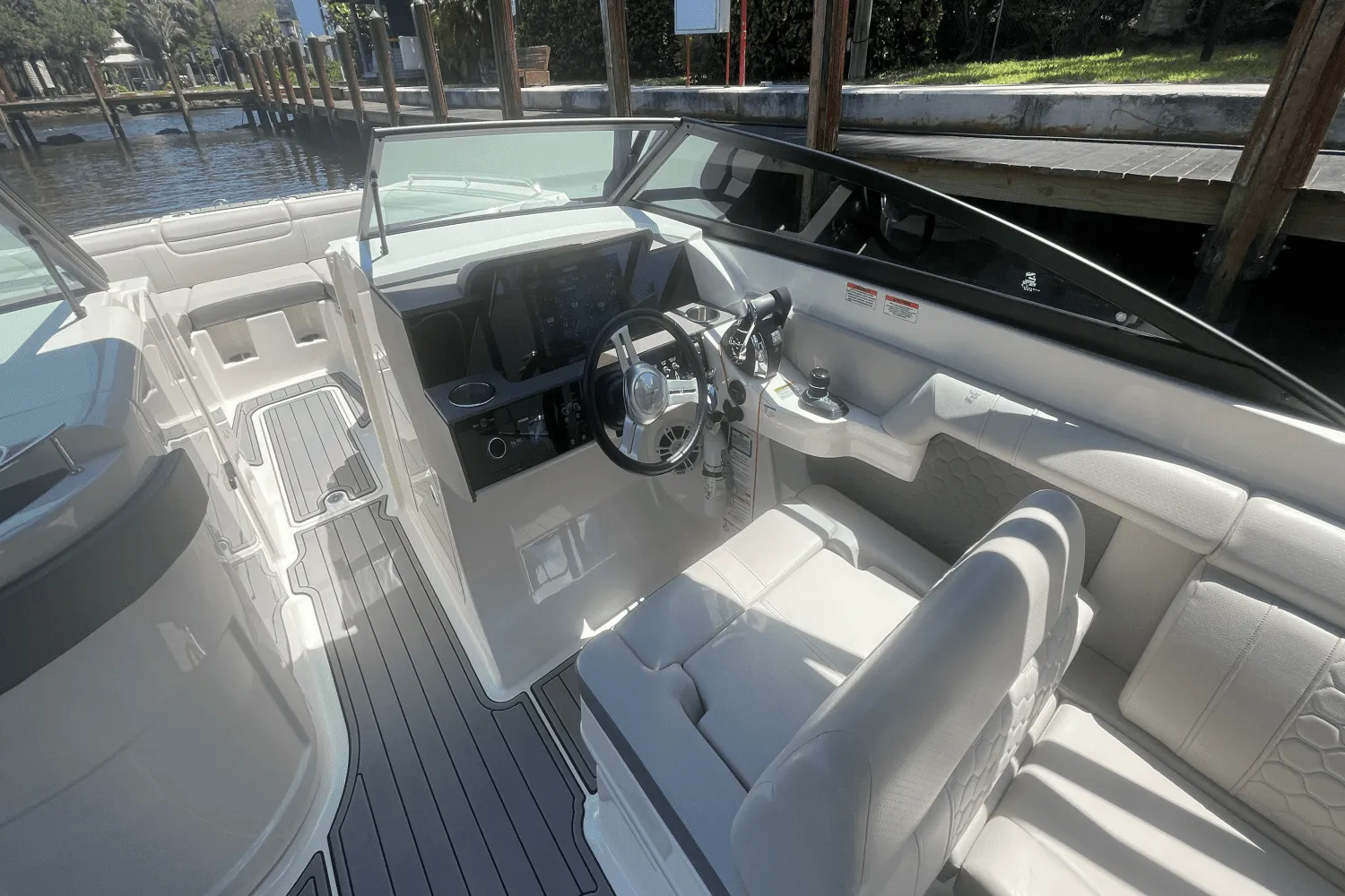 2022 Sea Ray 290 SDX-OB Image Thumbnail #36