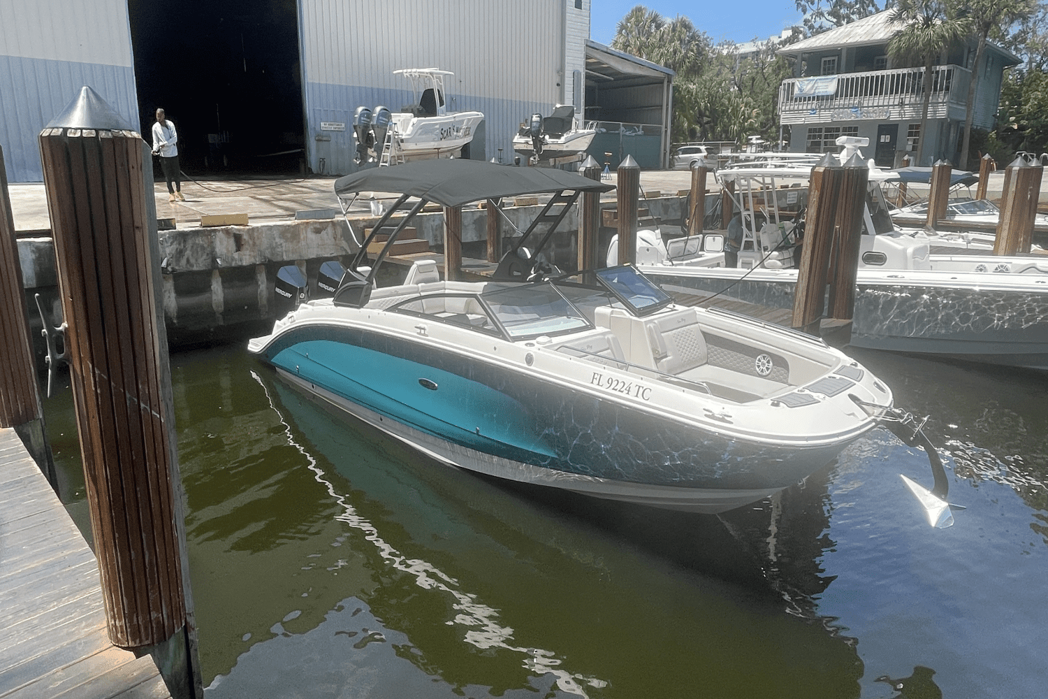 2022 Sea Ray 290 SDX-OB Image Thumbnail #2