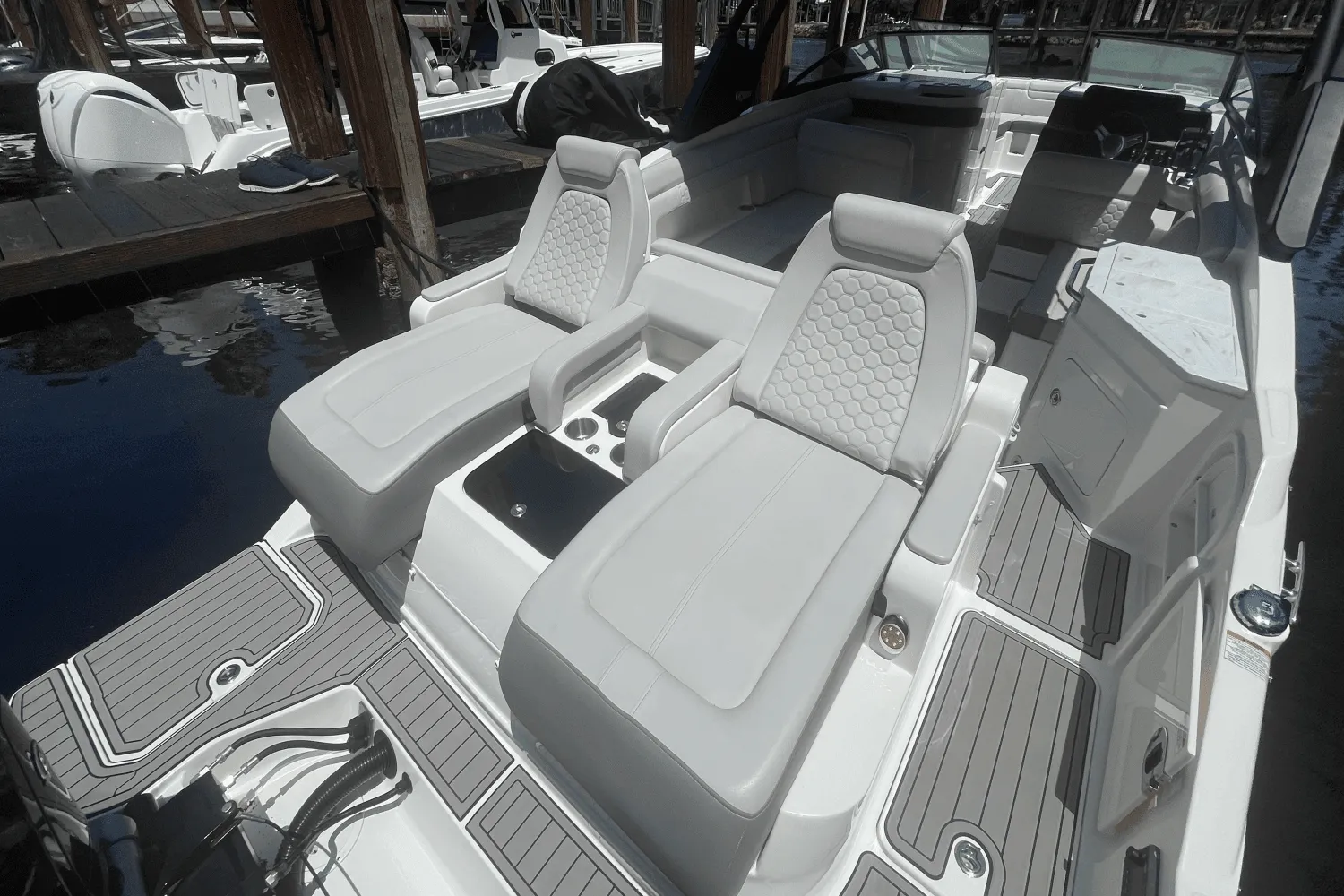 2022 Sea Ray 290 SDX-OB Image Thumbnail #60