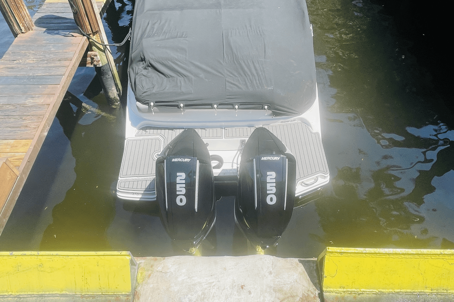 2022 Sea Ray 290 SDX-OB Image Thumbnail #12