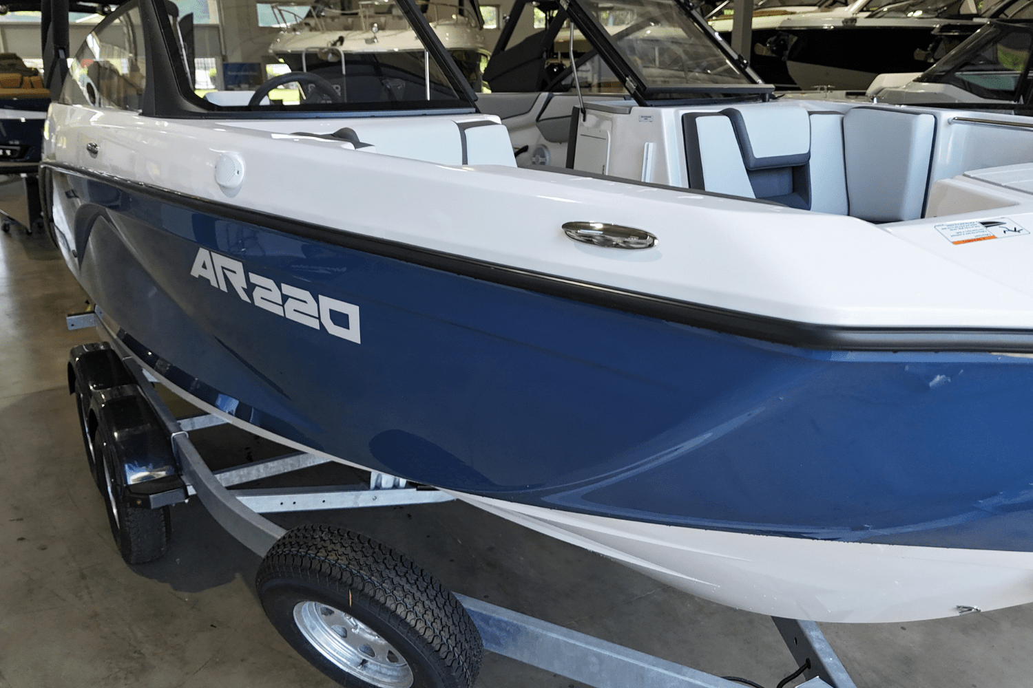 2025 Yamaha AR220 Image Thumbnail #3