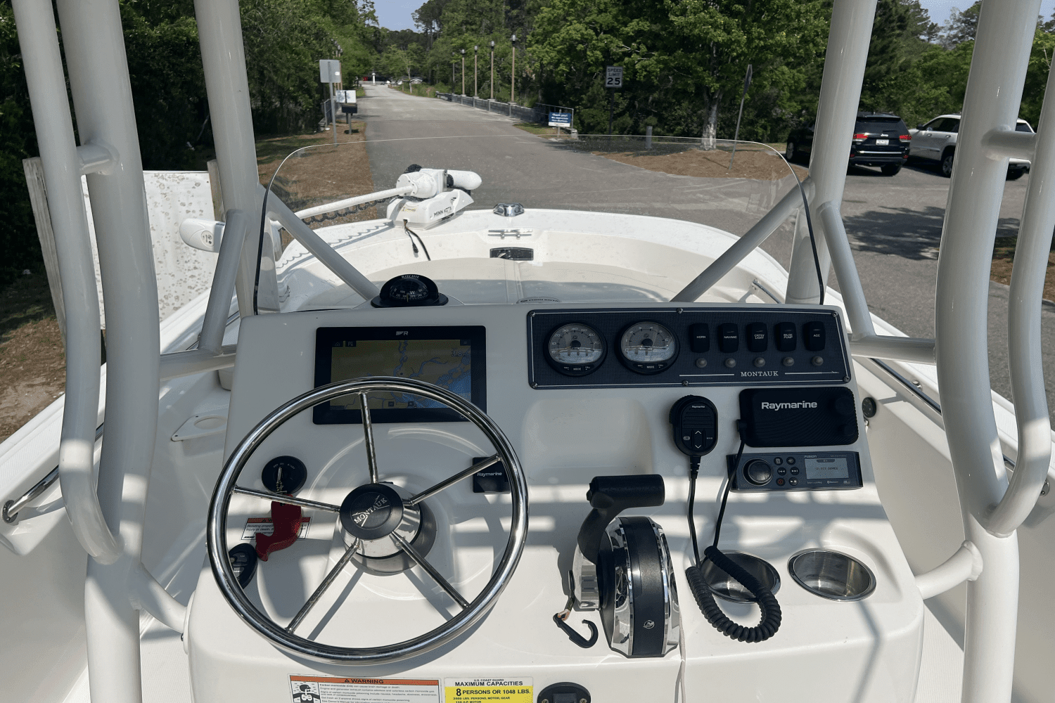 2022 Boston Whaler 190 MONTAUK Image Thumbnail #7
