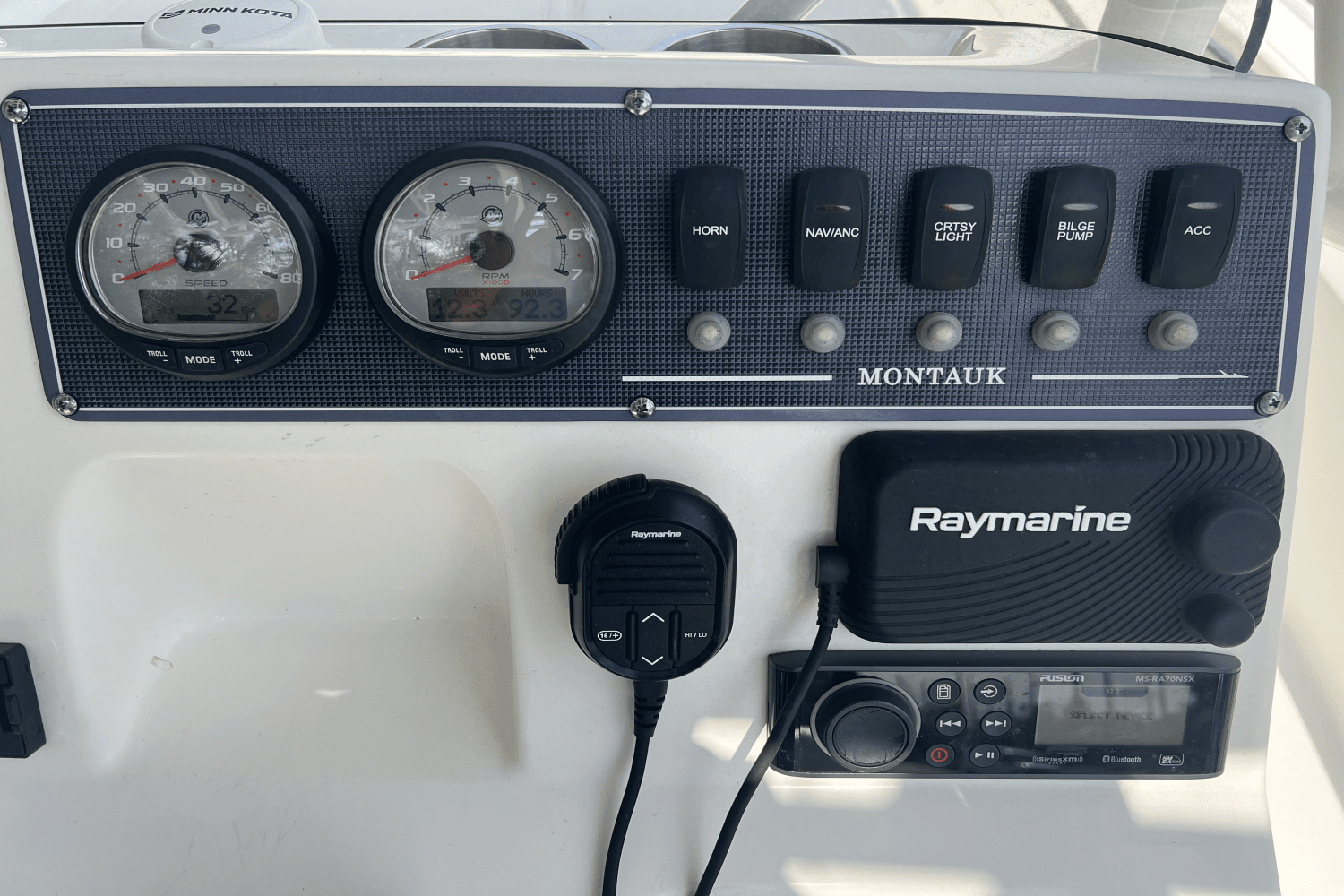 2022 Boston Whaler 190 MONTAUK Image Thumbnail #9