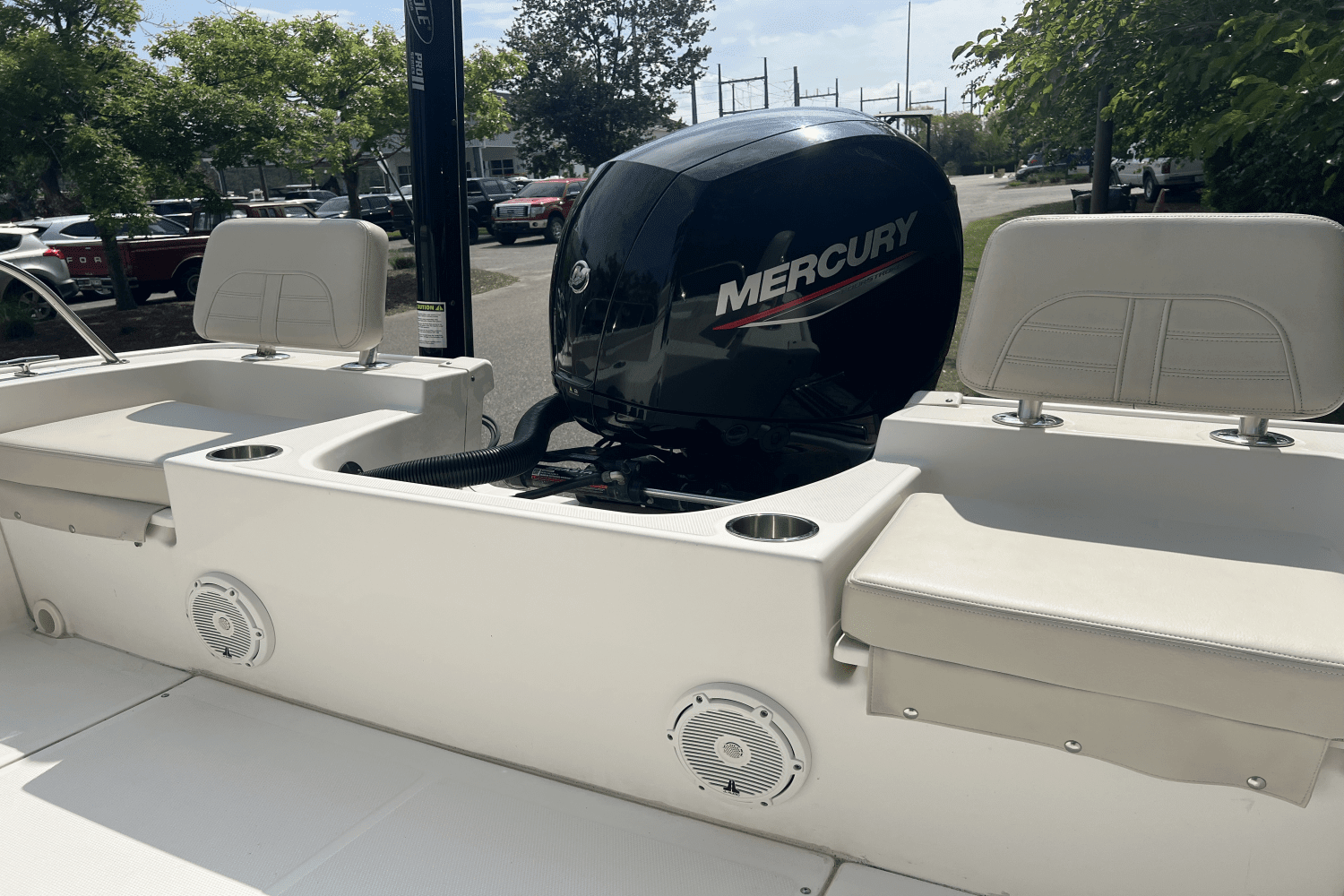 2022 Boston Whaler 190 MONTAUK Image Thumbnail #15