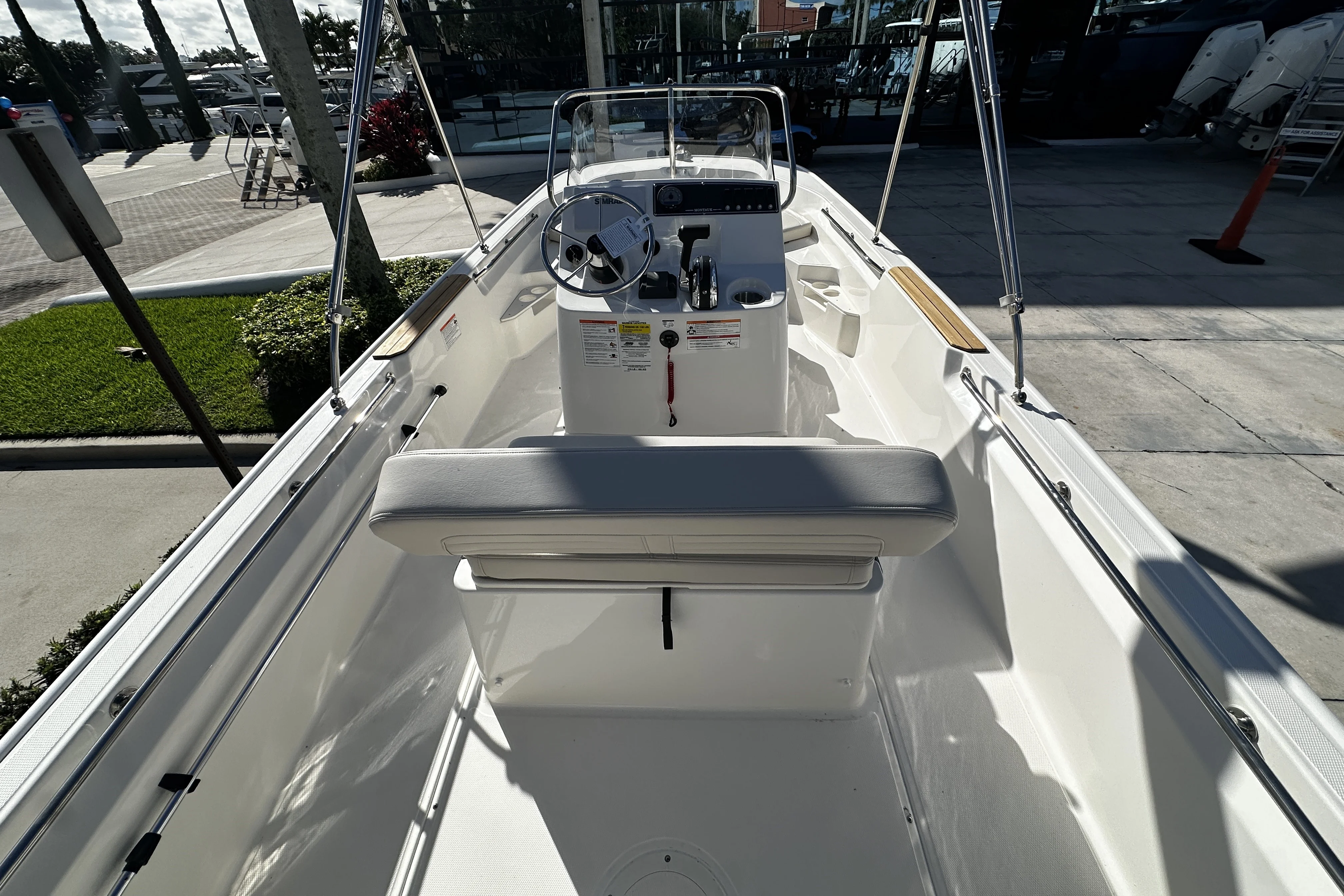 2026 Boston Whaler 170 Montauk Image Thumbnail #7