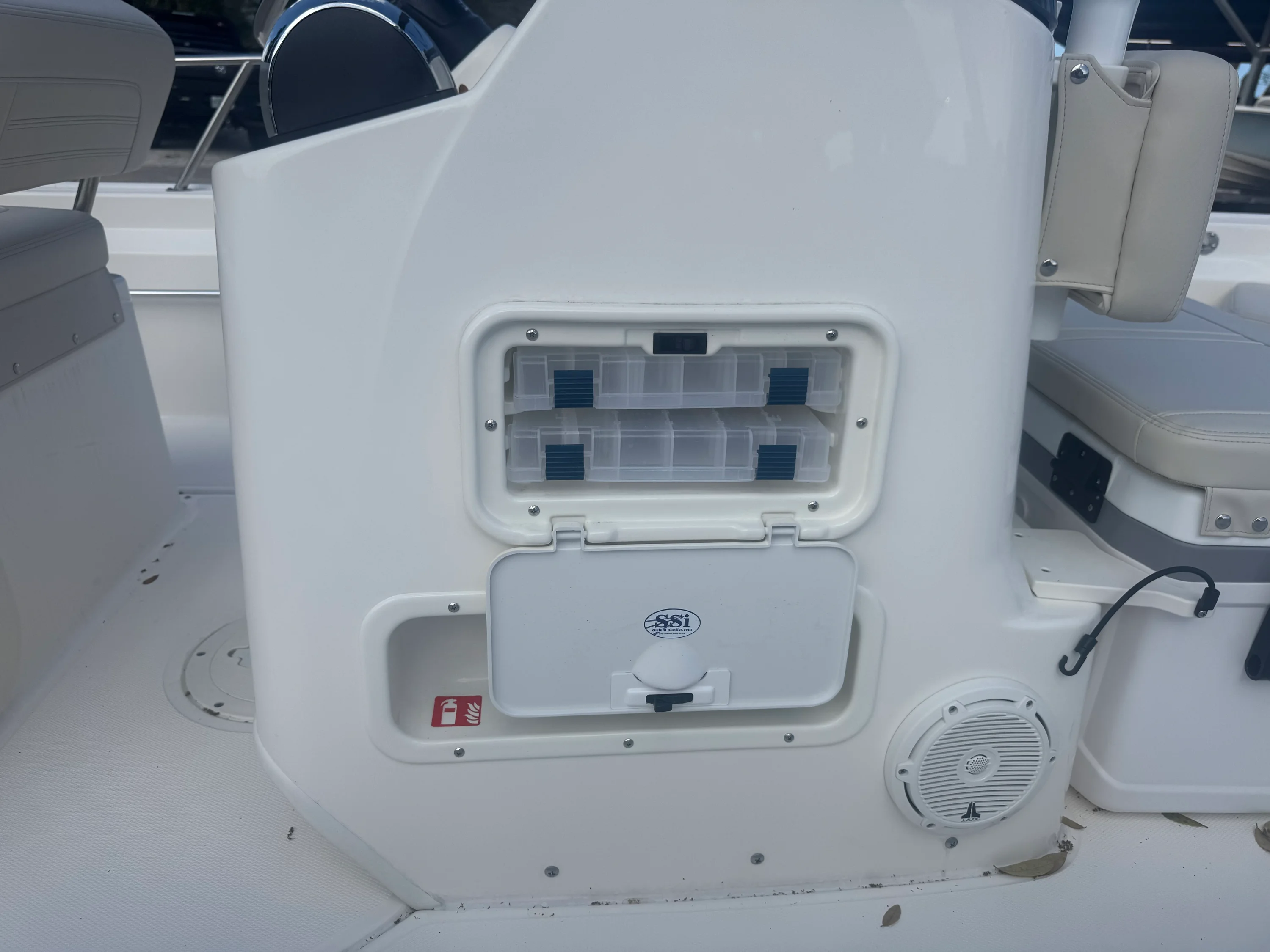 2026 Boston Whaler 170 Montauk Image Thumbnail #8