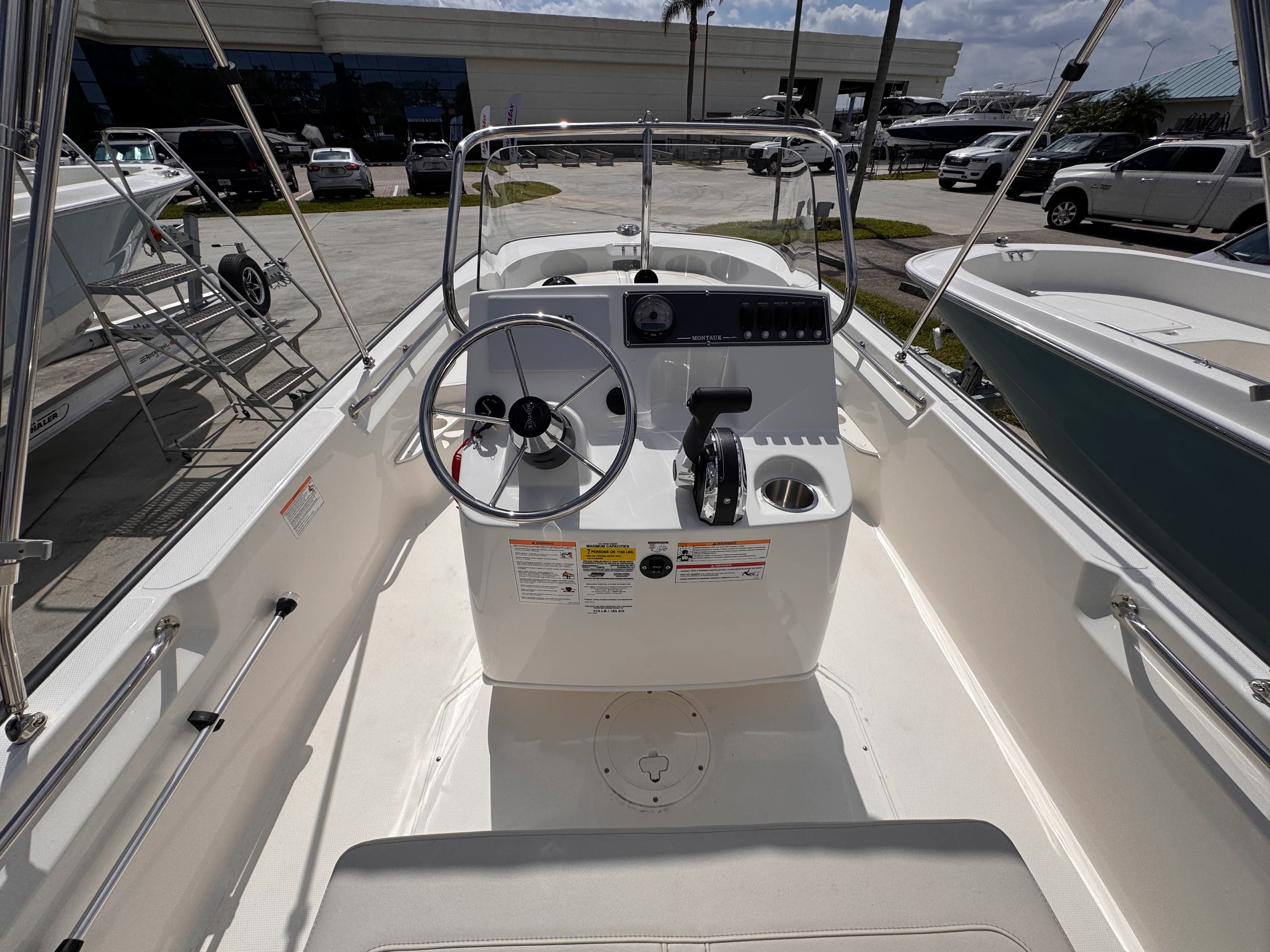 2026 Boston Whaler 170 Montauk Image Thumbnail #6