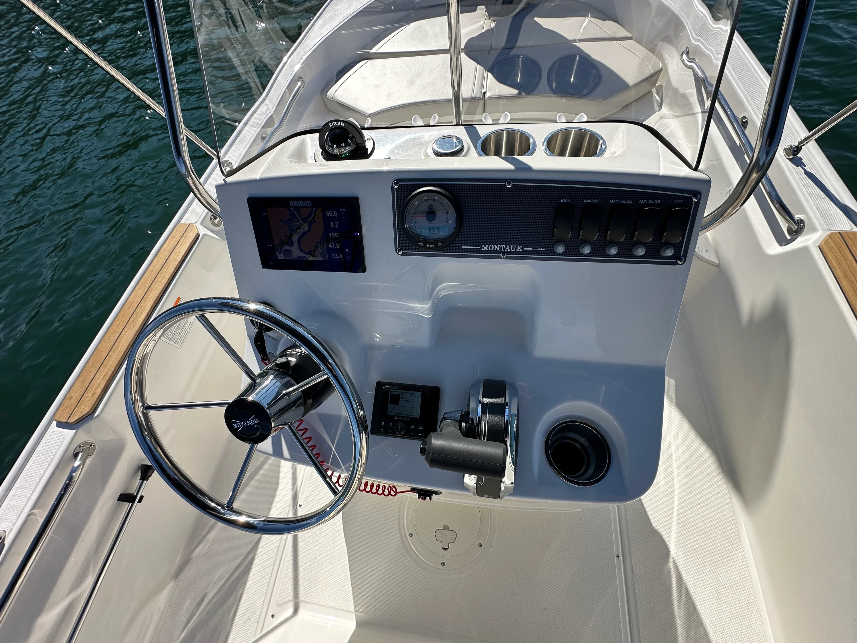 2026 Boston Whaler 170 Montauk Image Thumbnail #8