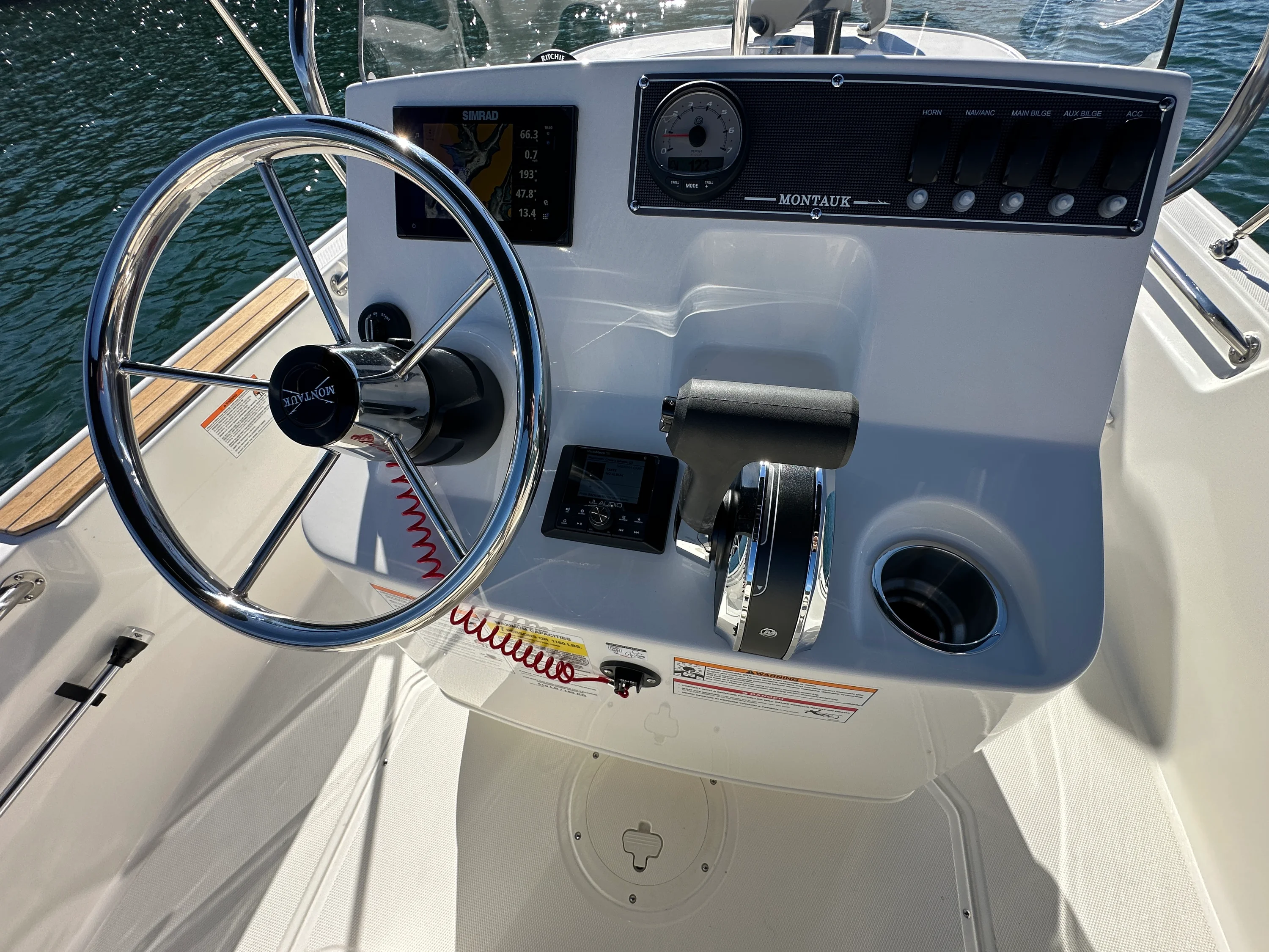 2026 Boston Whaler 170 Montauk Image Thumbnail #9