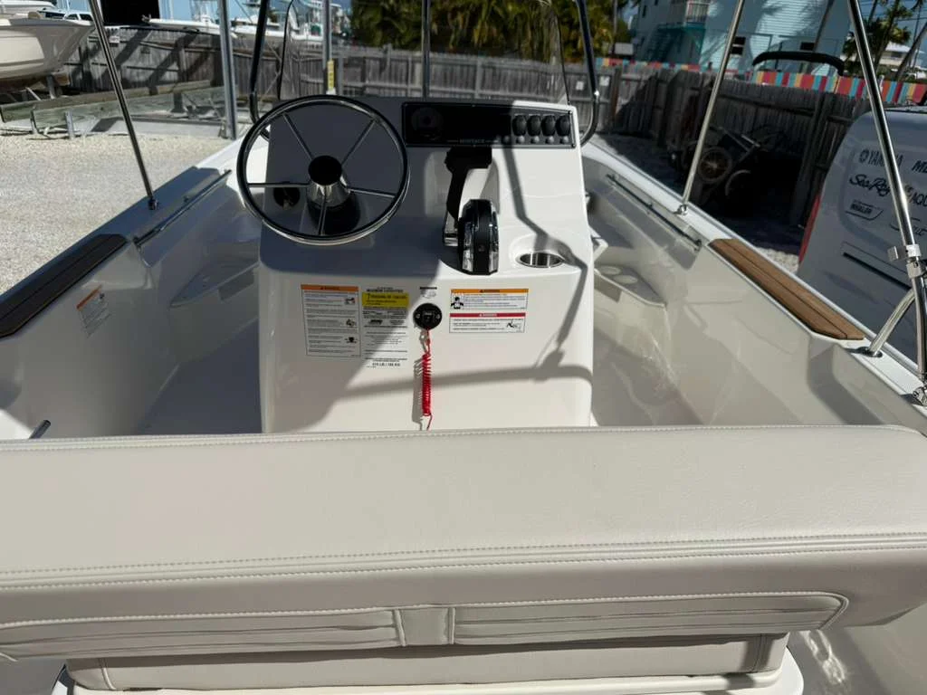2026 Boston Whaler 170 Montauk Image Thumbnail #7