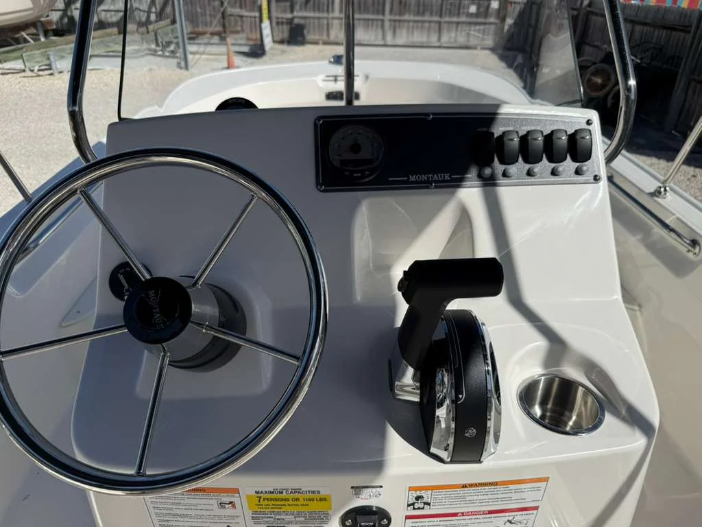 2026 Boston Whaler 170 Montauk Image Thumbnail #8