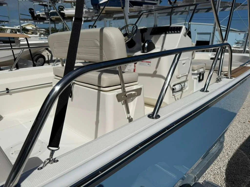 2026 Boston Whaler 170 Montauk Image Thumbnail #4