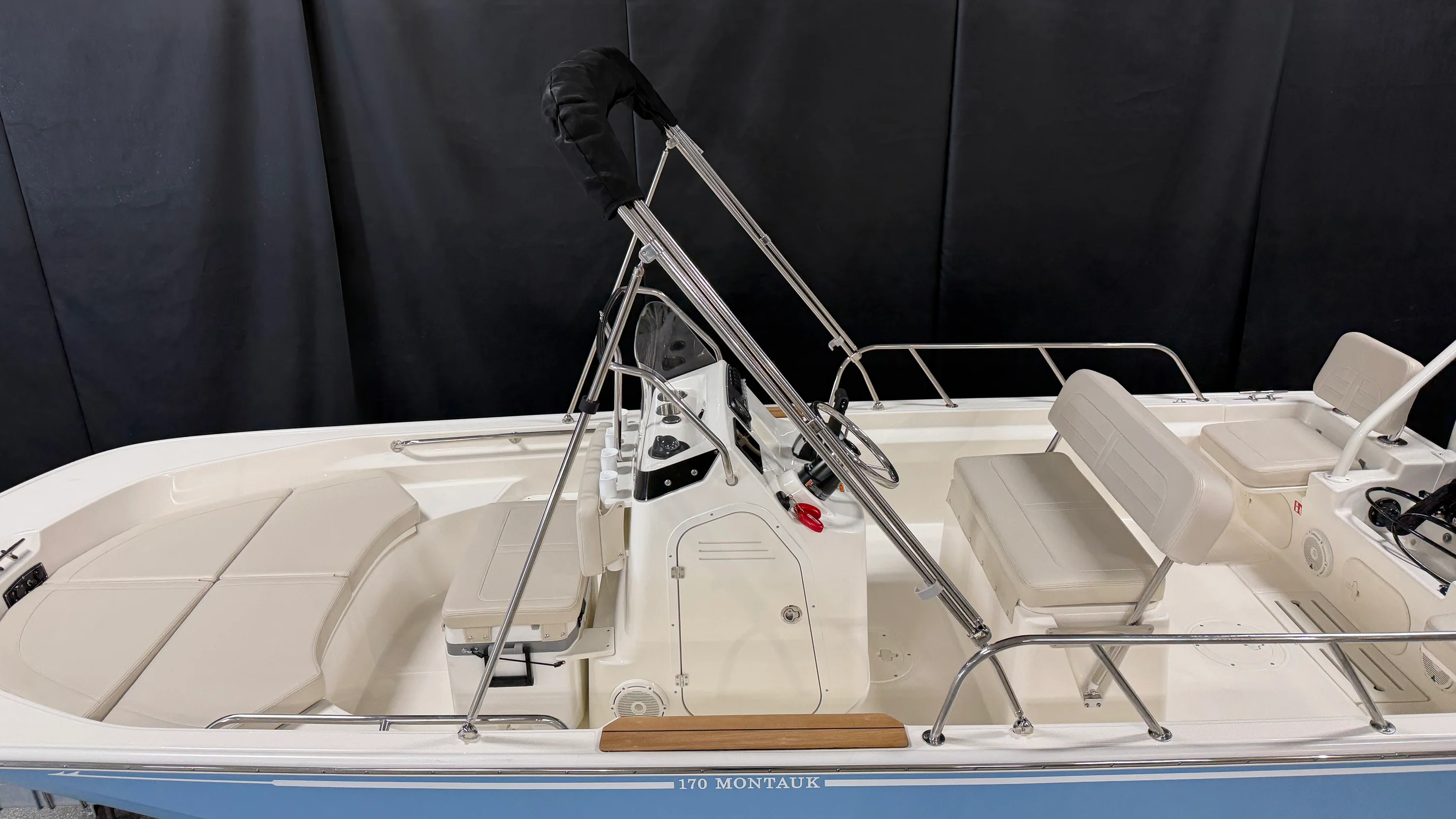 2026 Boston Whaler 170 Montauk Image Thumbnail #5