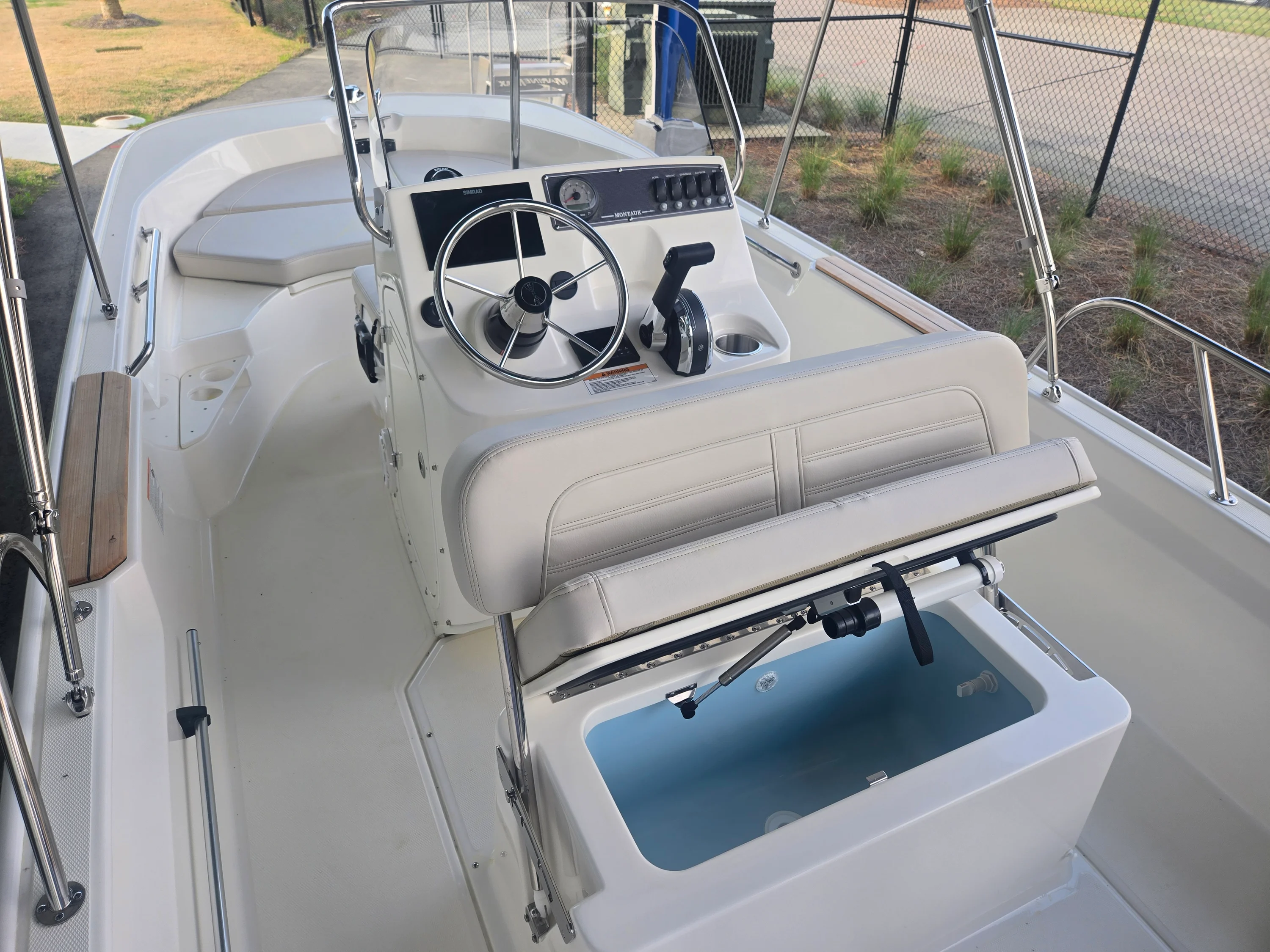 2026 Boston Whaler 170 Montauk Image Thumbnail #5
