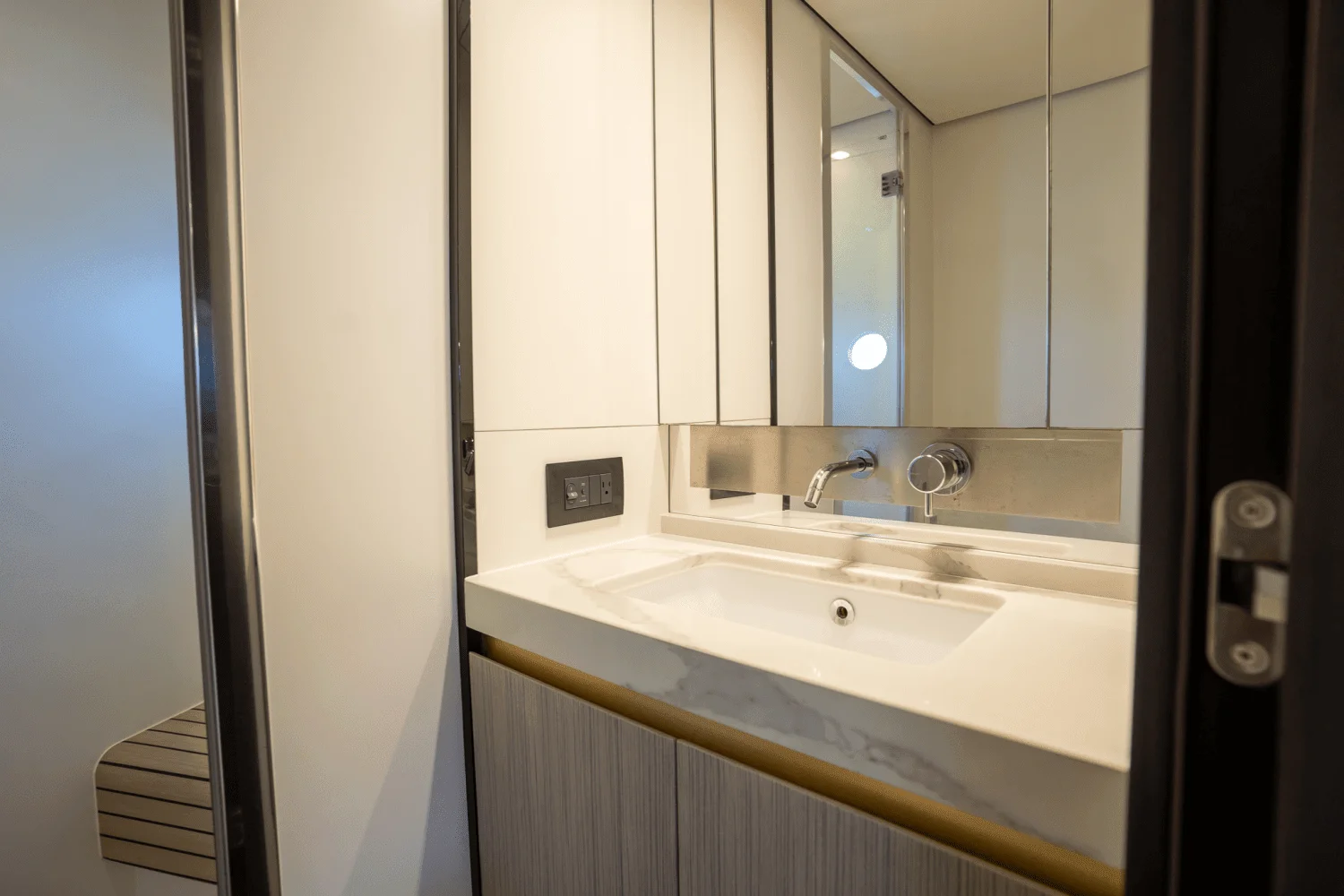 2019 Azimut AZ 60-FLY Image Thumbnail #59