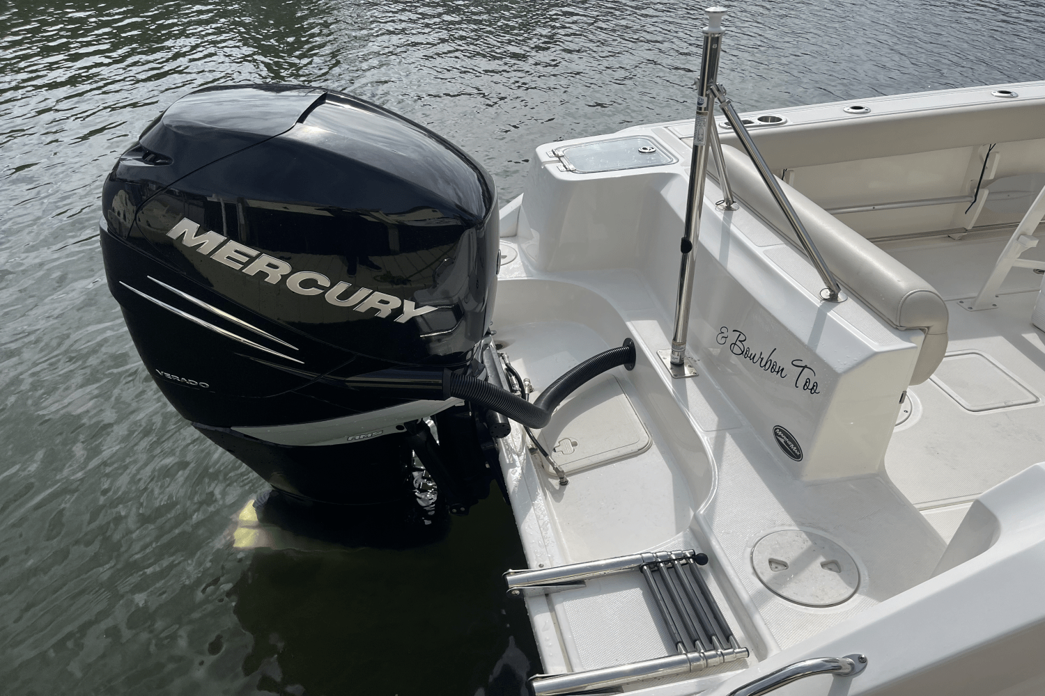 2021 Boston Whaler 230 OUTRAGE Image Thumbnail #3