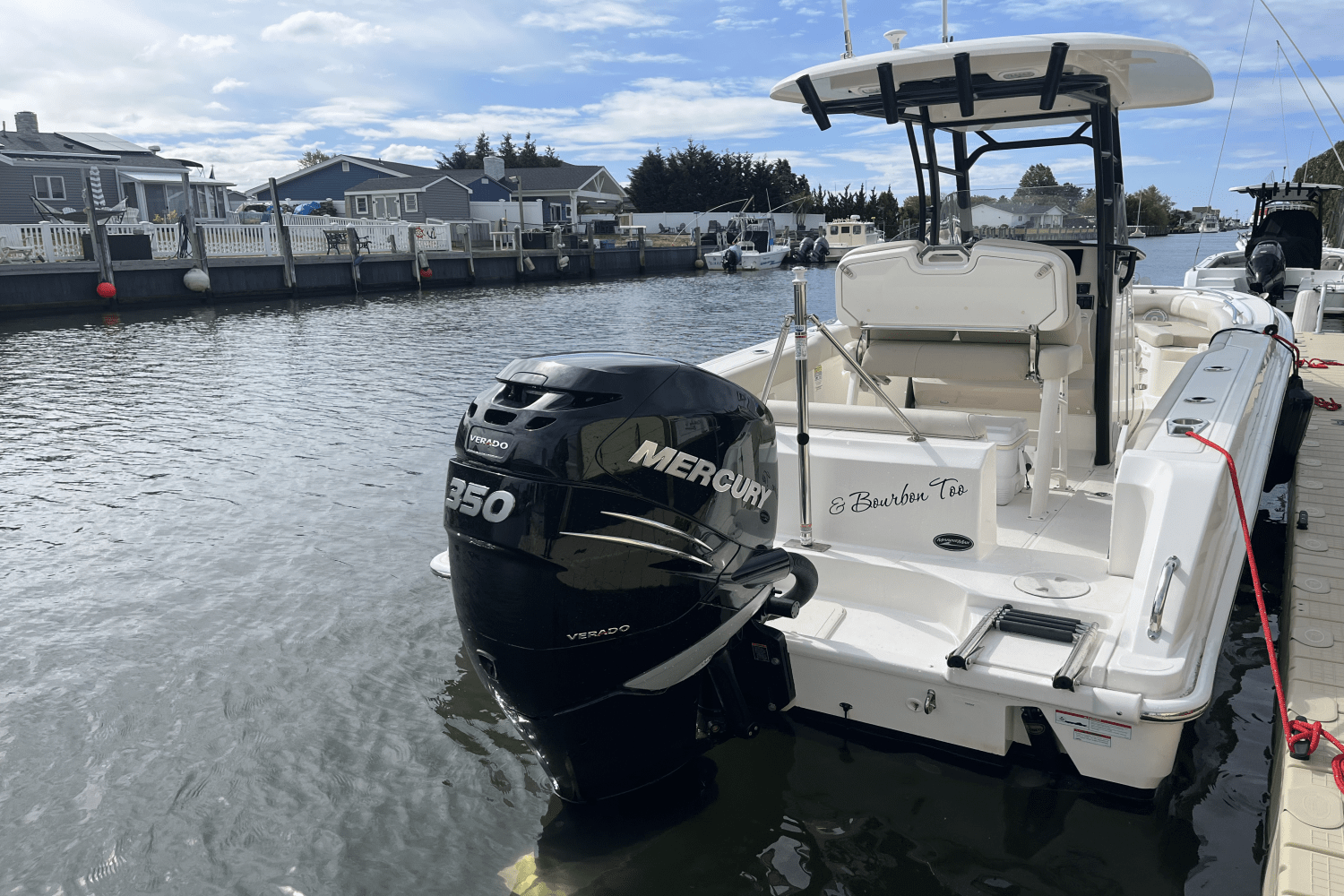 2021 Boston Whaler 230 OUTRAGE Image Thumbnail #4