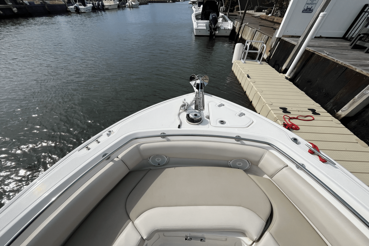 2021 Boston Whaler 230 OUTRAGE Image Thumbnail #2